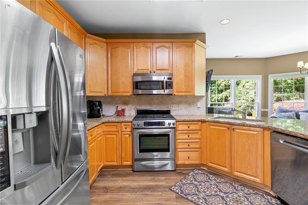 140 Graystone Terrace