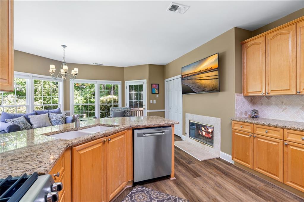 140 Graystone Terrace