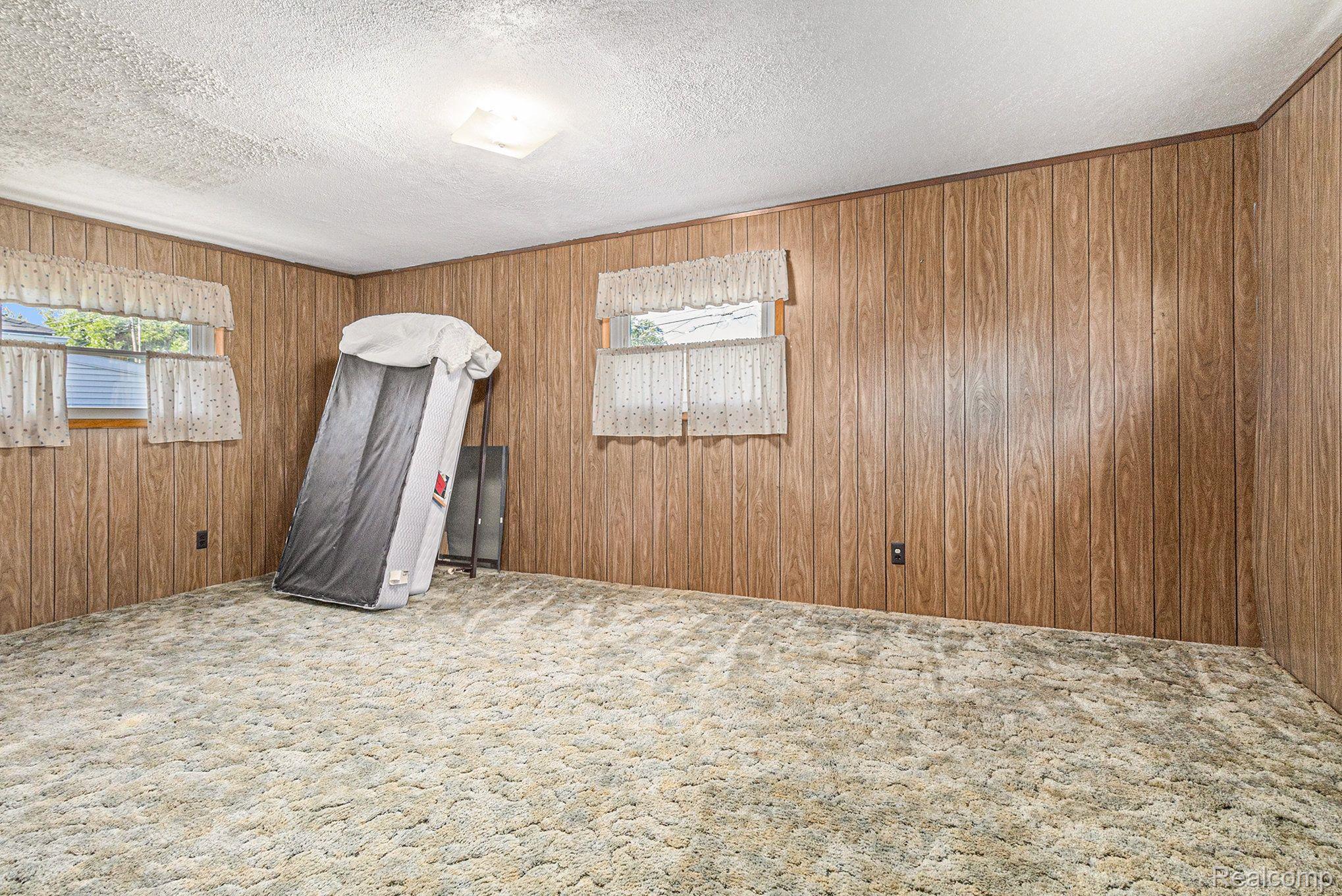 120 REDRUTH AVE