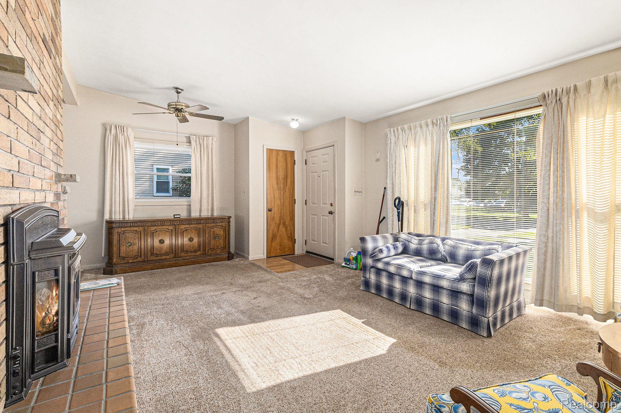 120 REDRUTH AVE