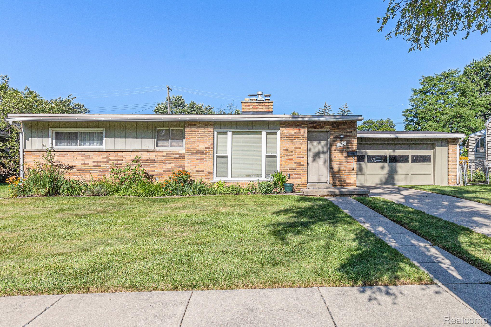 120 REDRUTH AVE