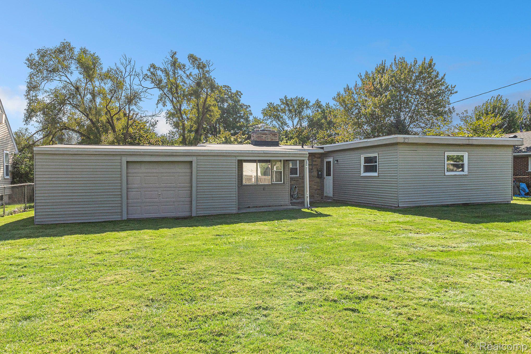 120 REDRUTH AVE