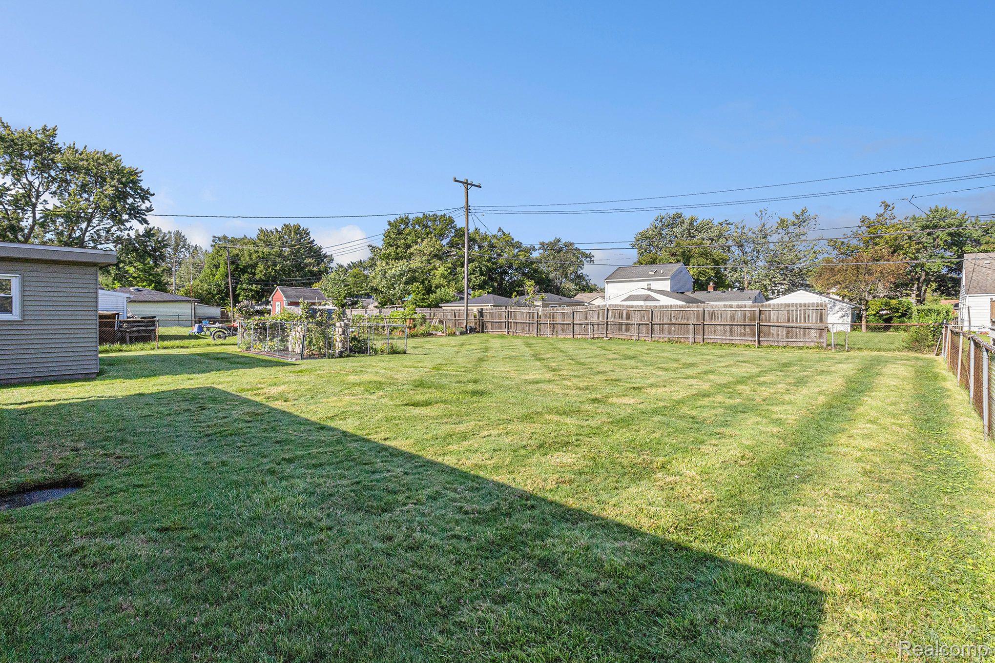 120 REDRUTH AVE
