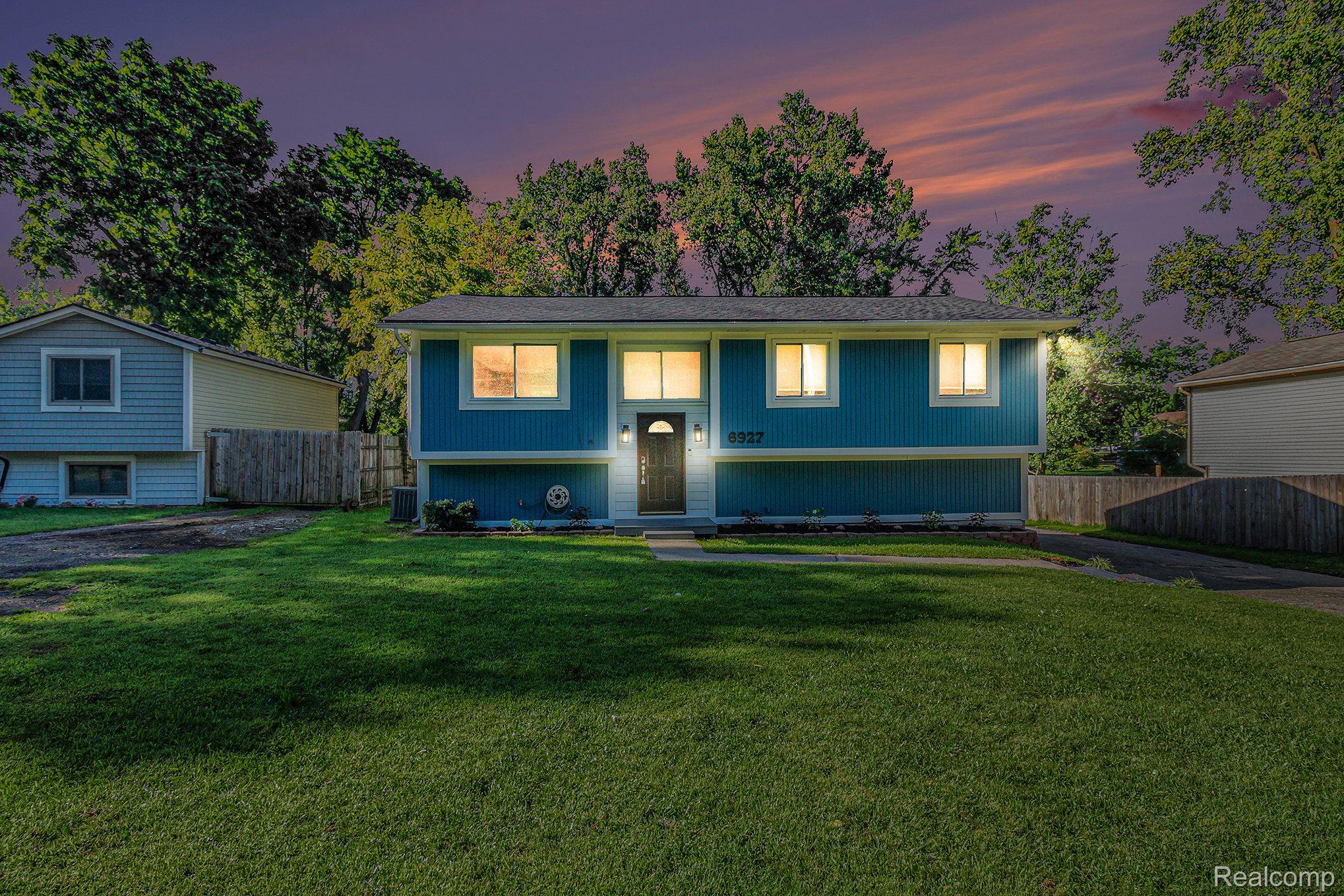 6927 PONTIAC LAKE RD