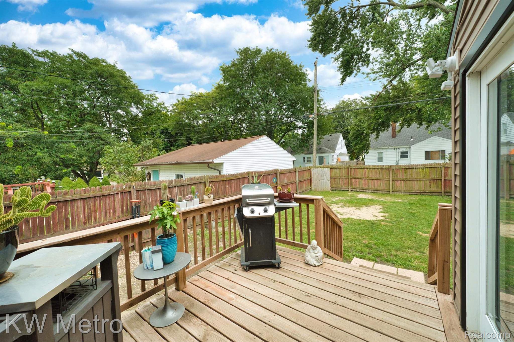 2470 BRICKLEY ST