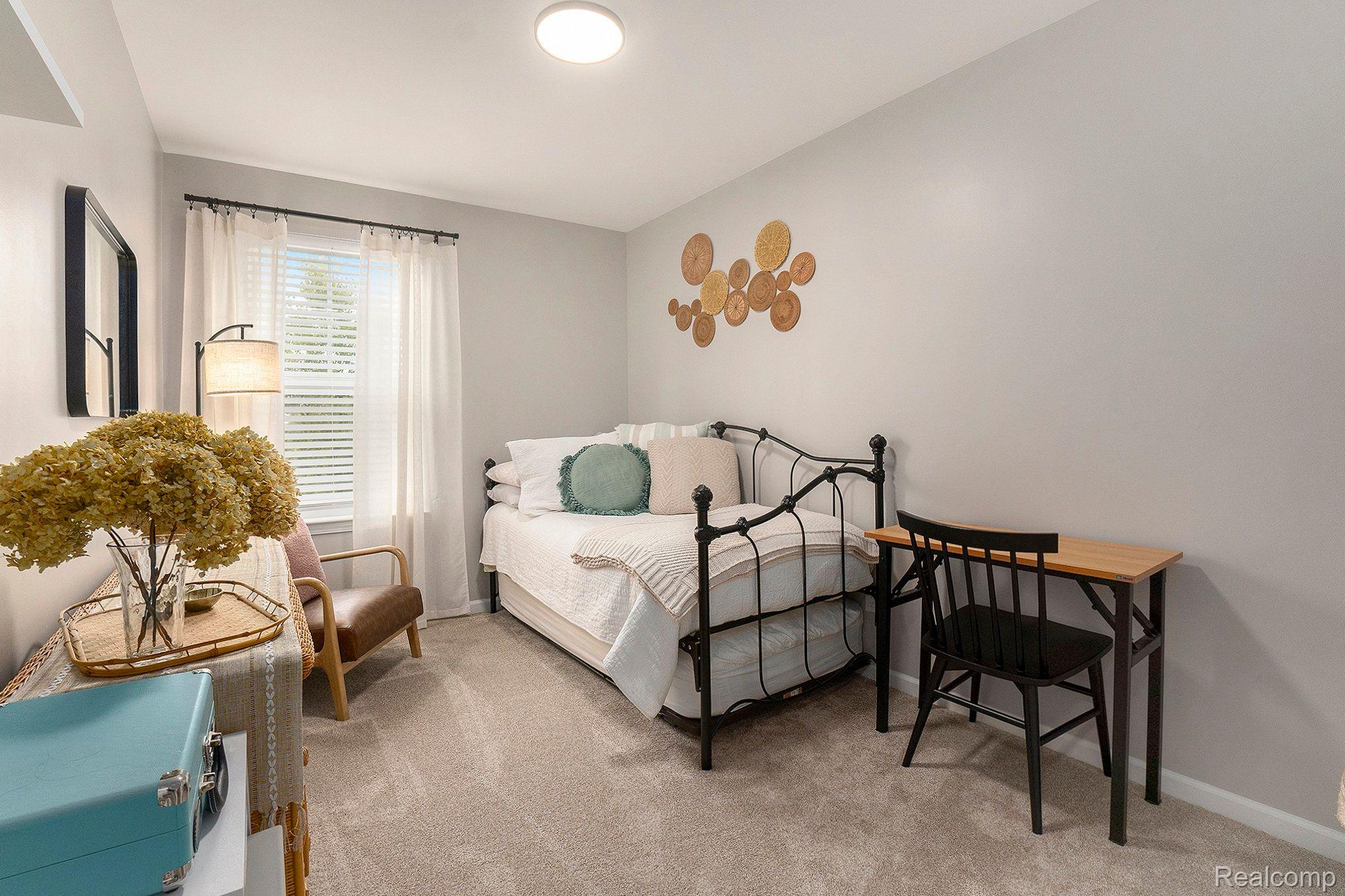 3949 TRAILWAYCOMMONS CIR