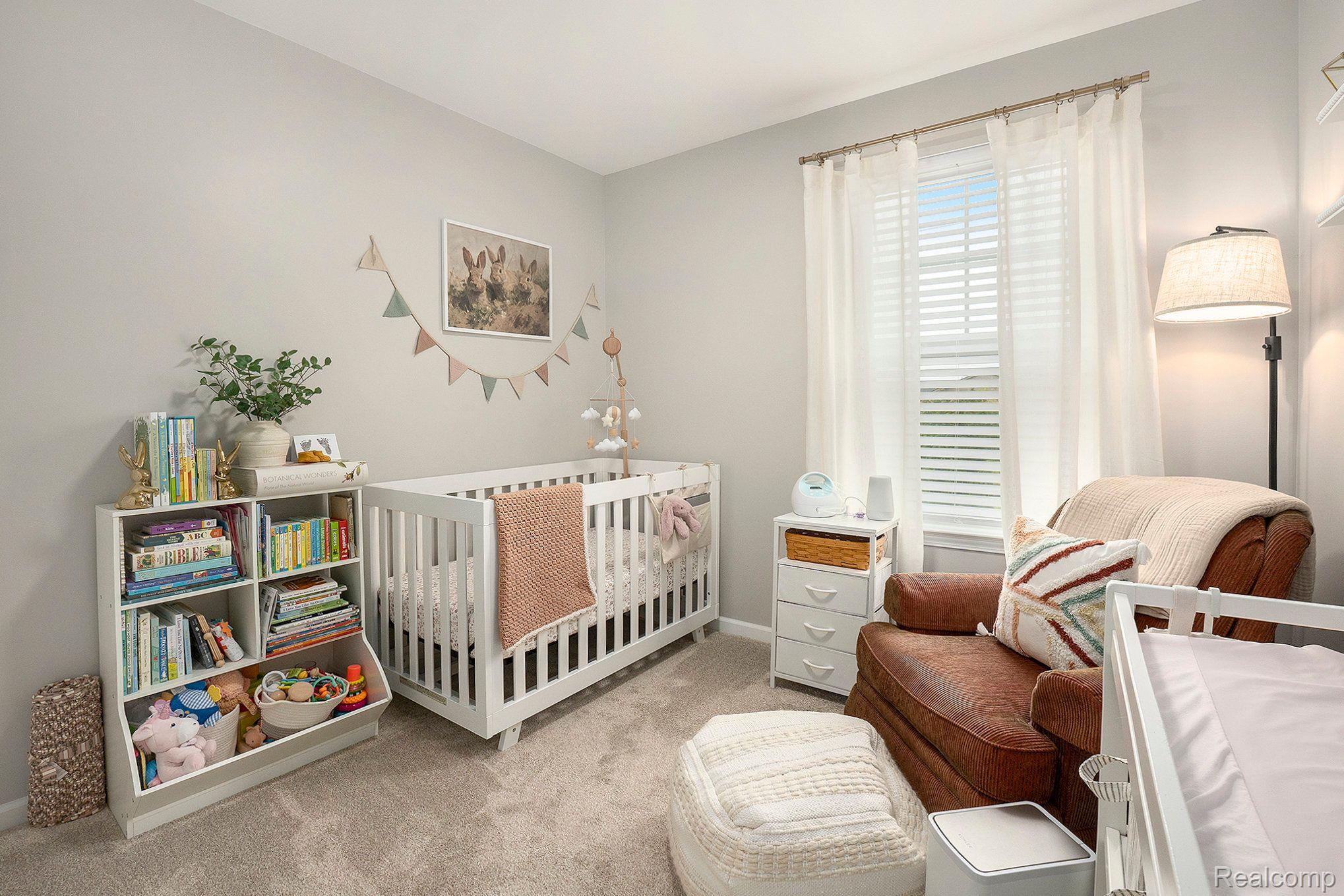 3949 TRAILWAYCOMMONS CIR