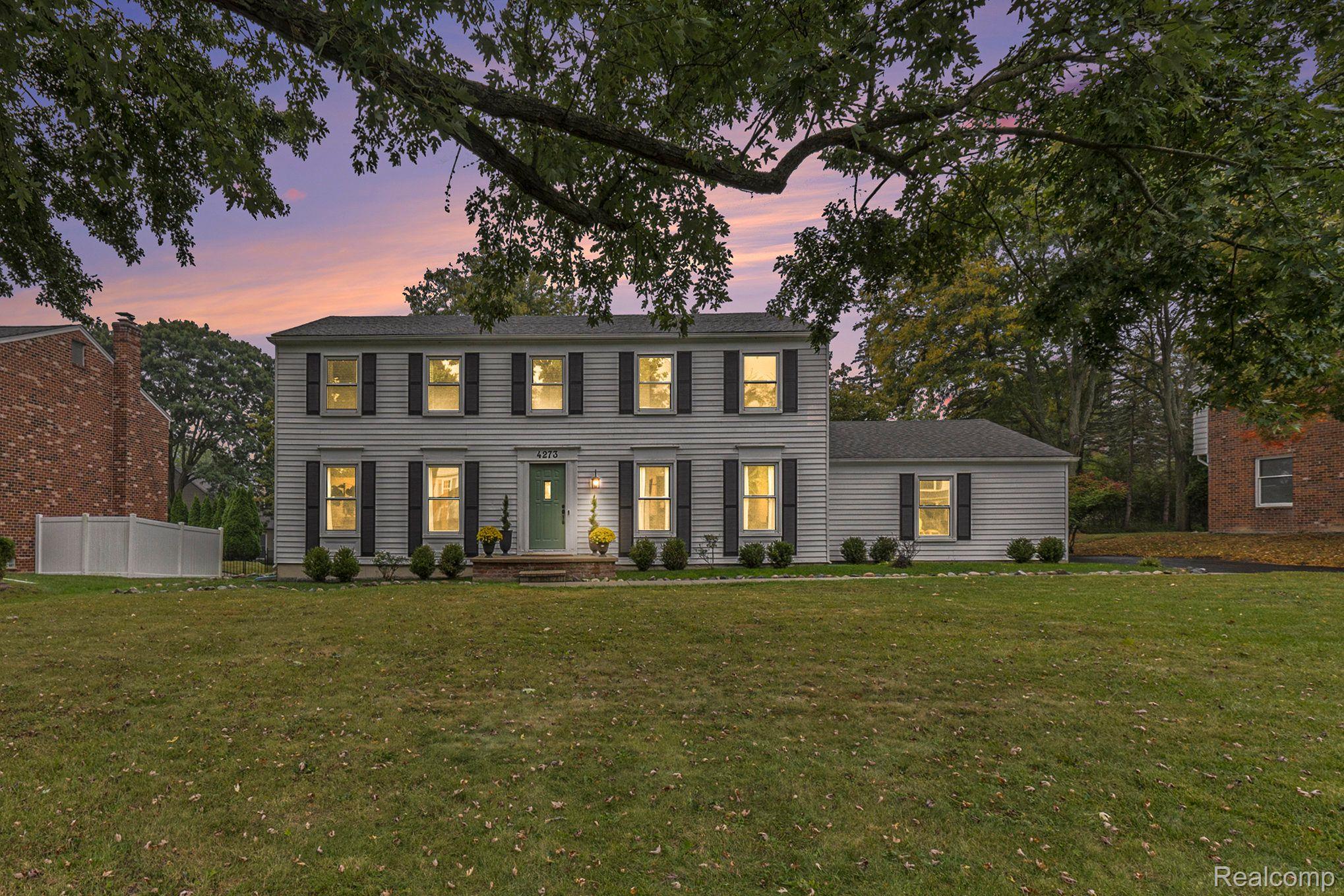 4273 GREENSTOWN DR