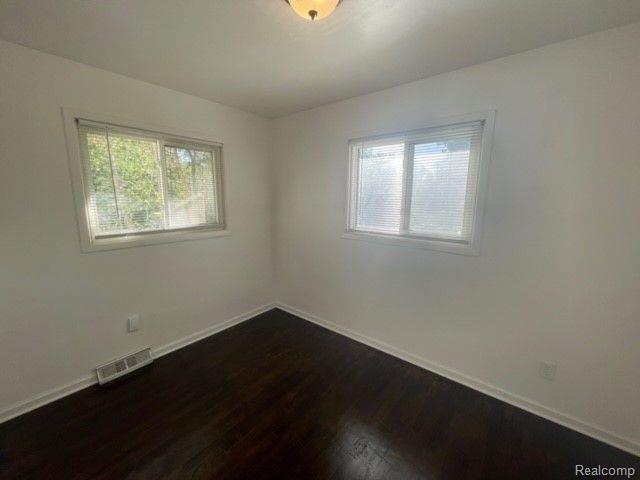 33 W STRATHMORE AVE