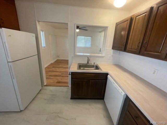 33 W STRATHMORE AVE