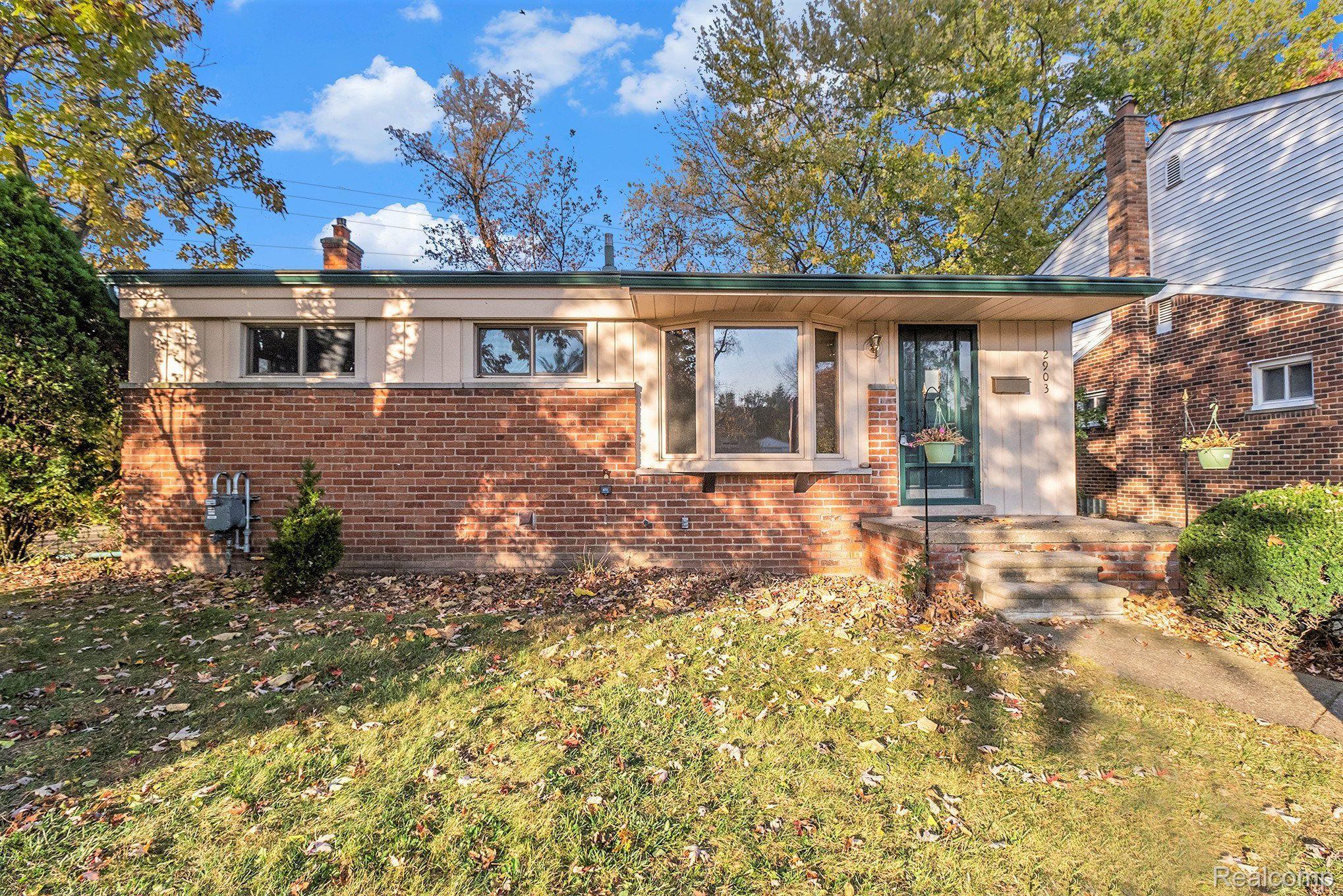 2903 MAPLEWOOD AVE