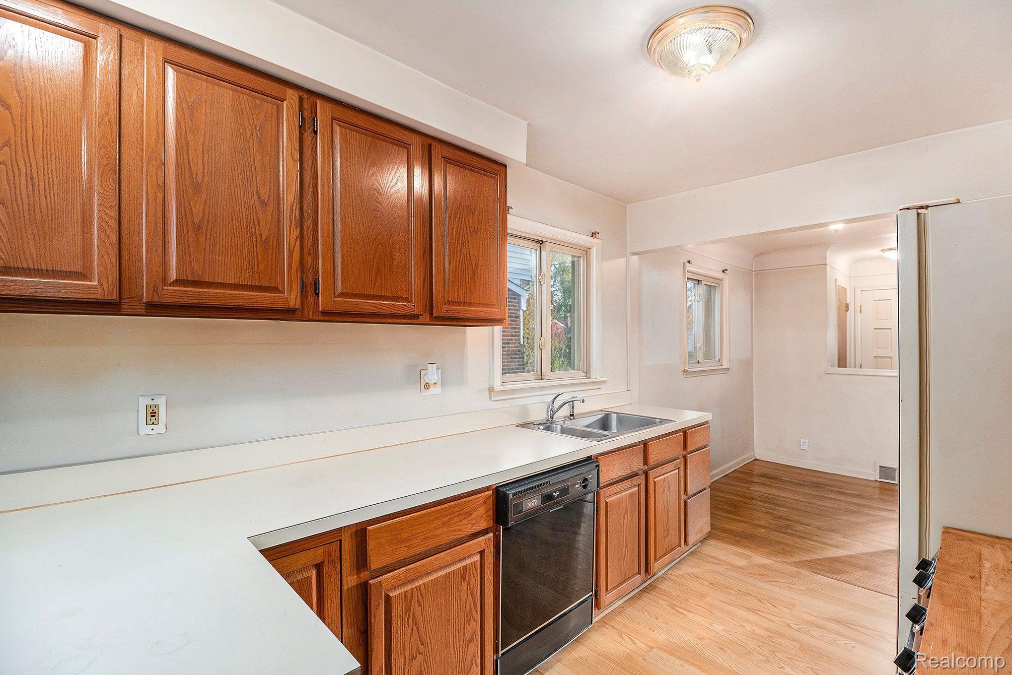 2903 MAPLEWOOD AVE