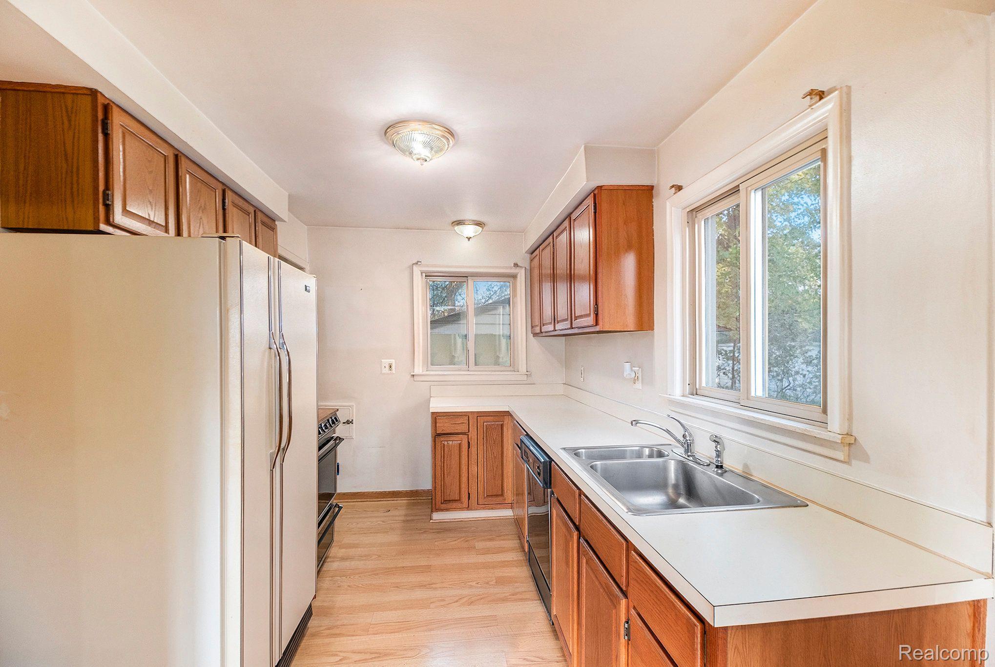 2903 MAPLEWOOD AVE