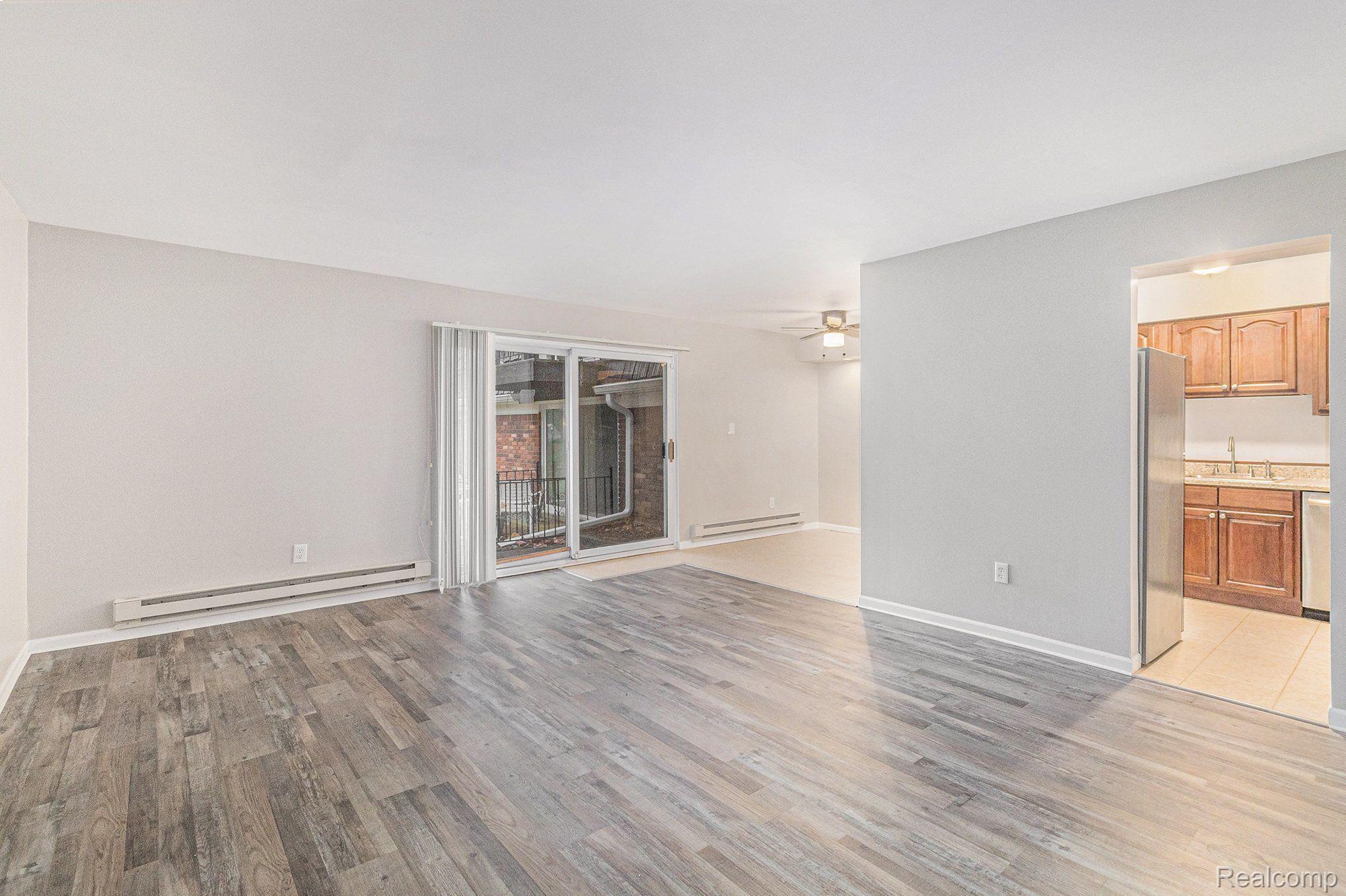 1834 COLONIAL VILLAGE WAY 2