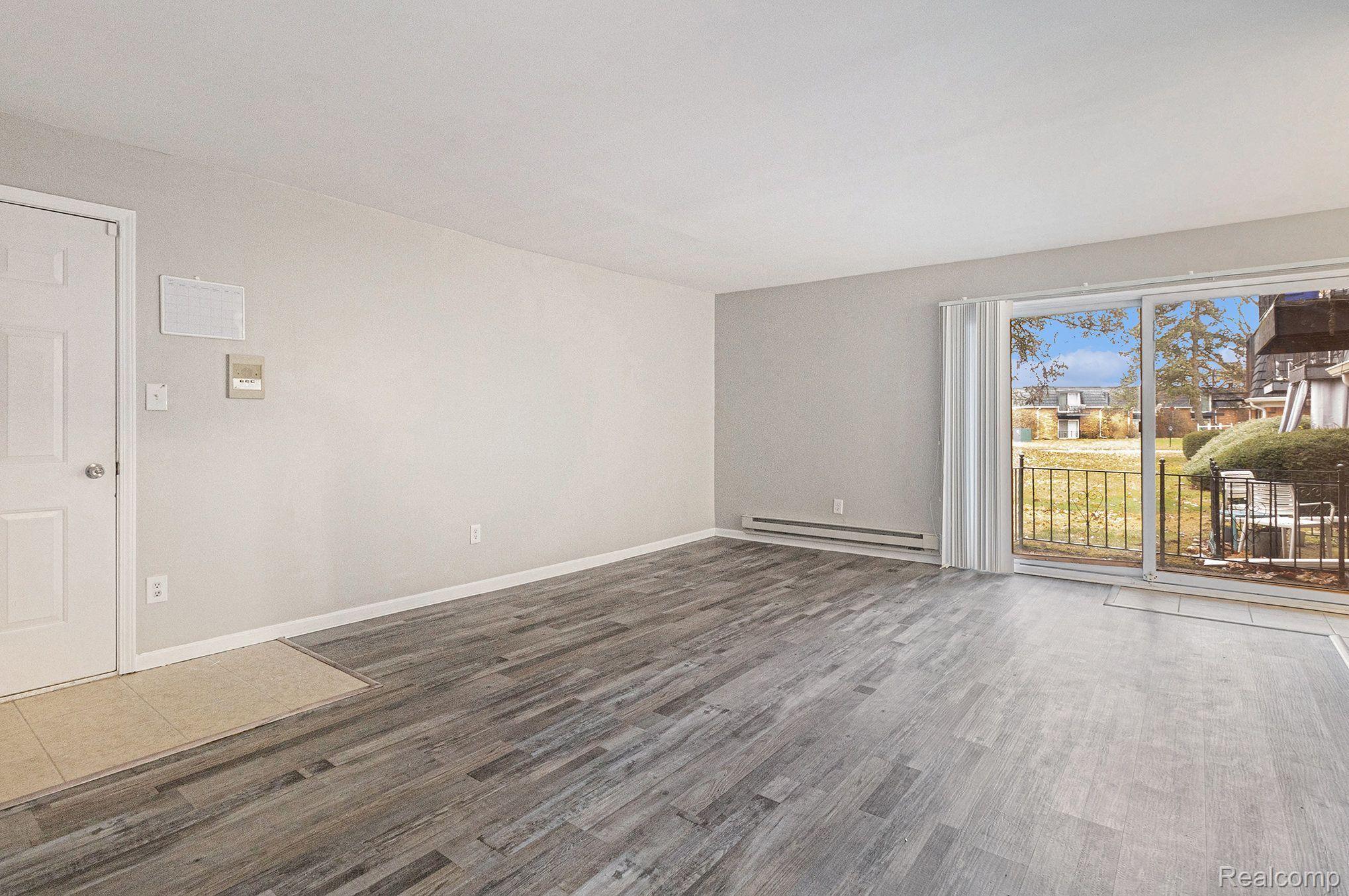1834 COLONIAL VILLAGE WAY 2