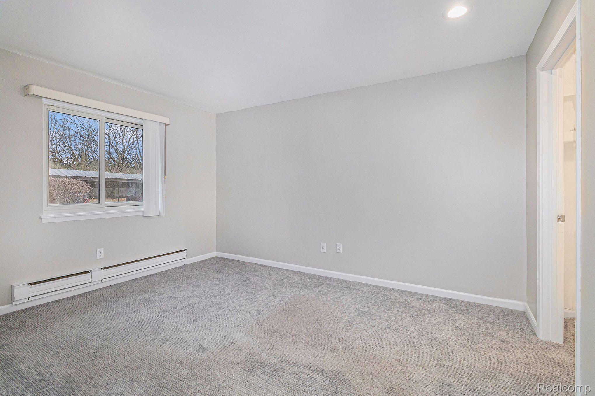 1834 COLONIAL VILLAGE WAY 2