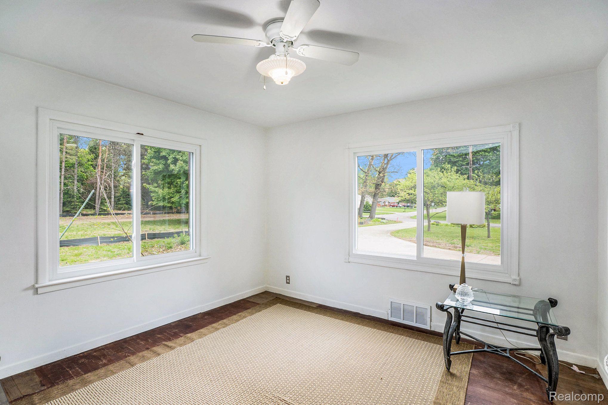 3701 CLINTONVILLE RD