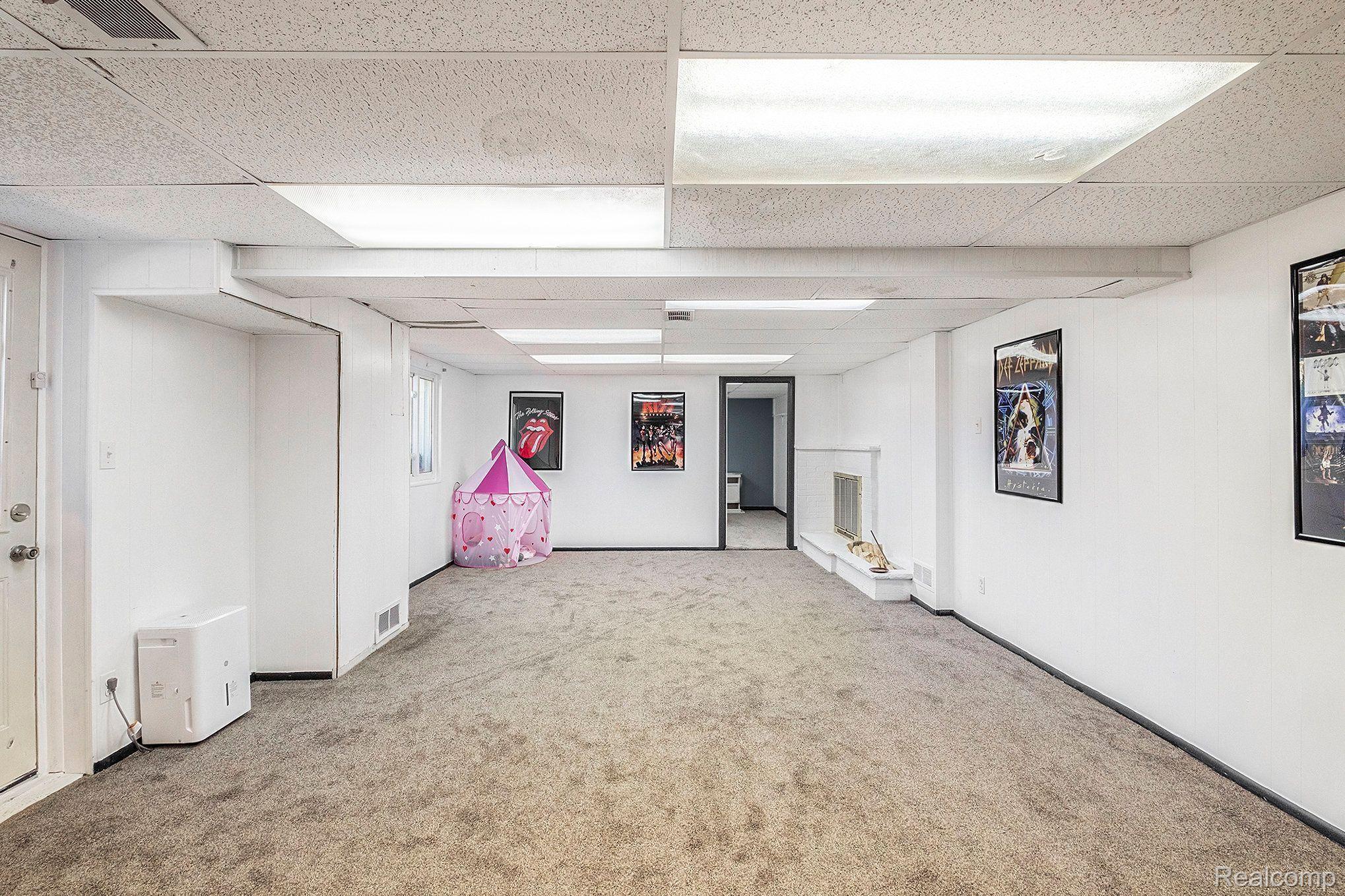 5045 Mellwood DR