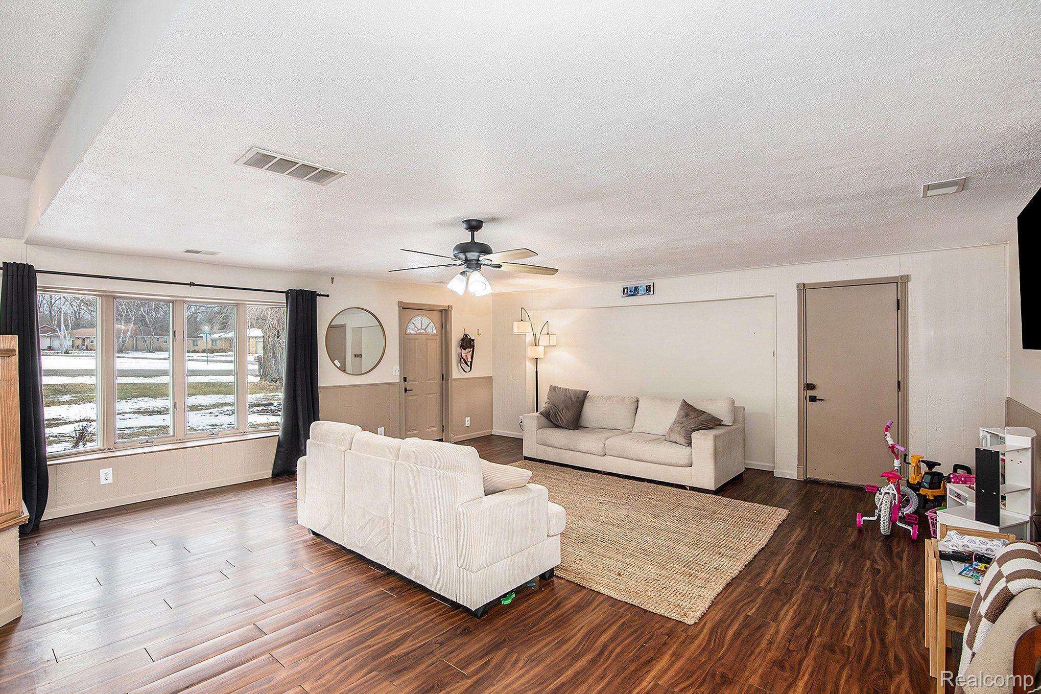 5045 Mellwood DR