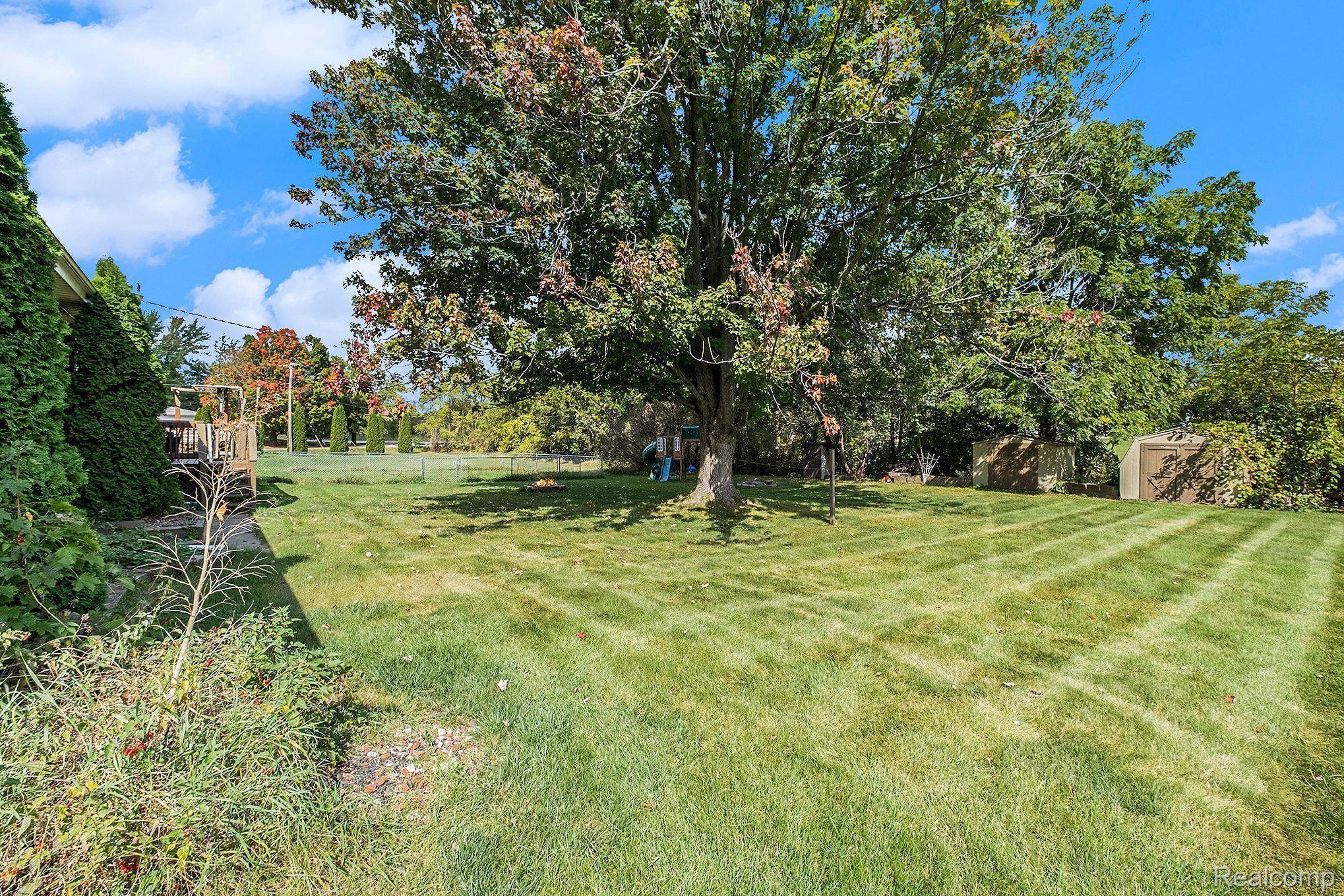 5045 Mellwood DR
