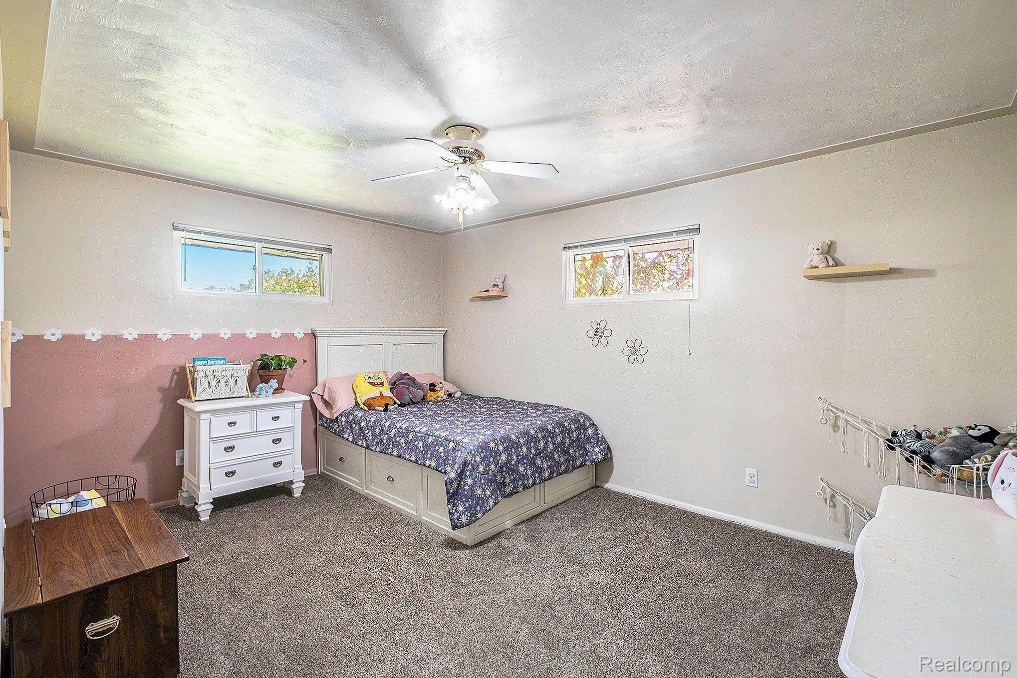 5045 Mellwood DR