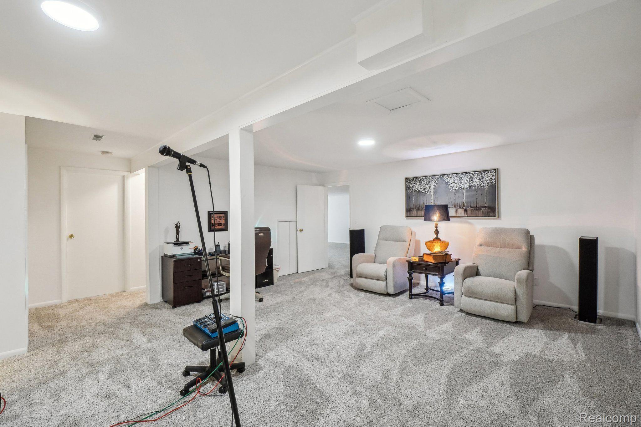 4630 PASTURE LN