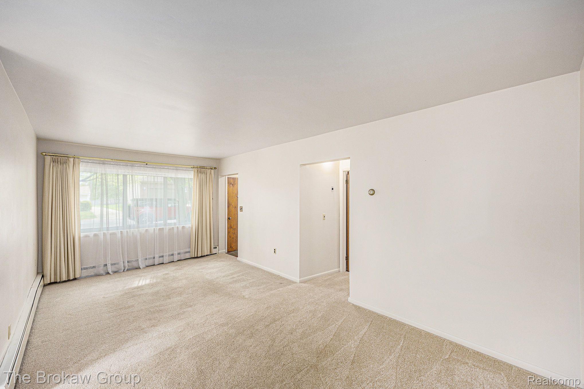 2724 HARRISON AVE