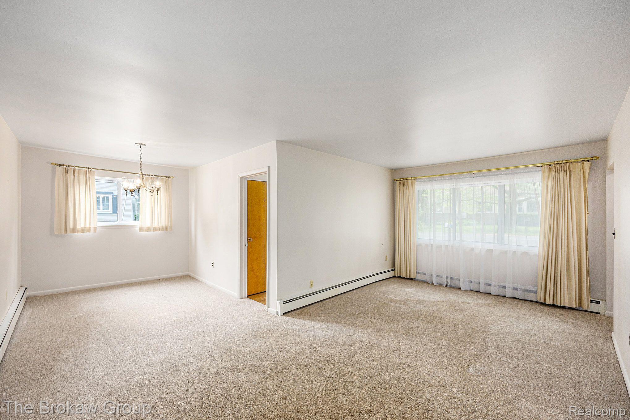 2724 HARRISON AVE