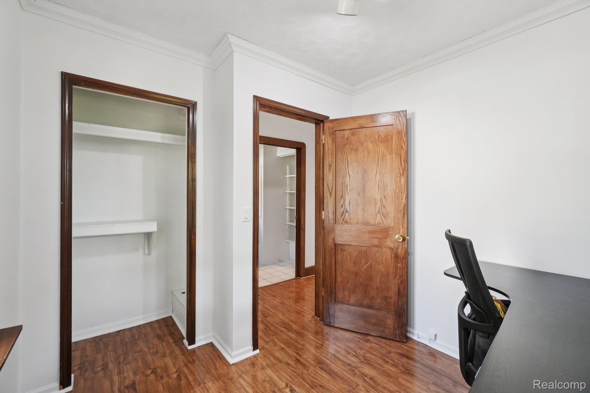 33 Goldner Avenue