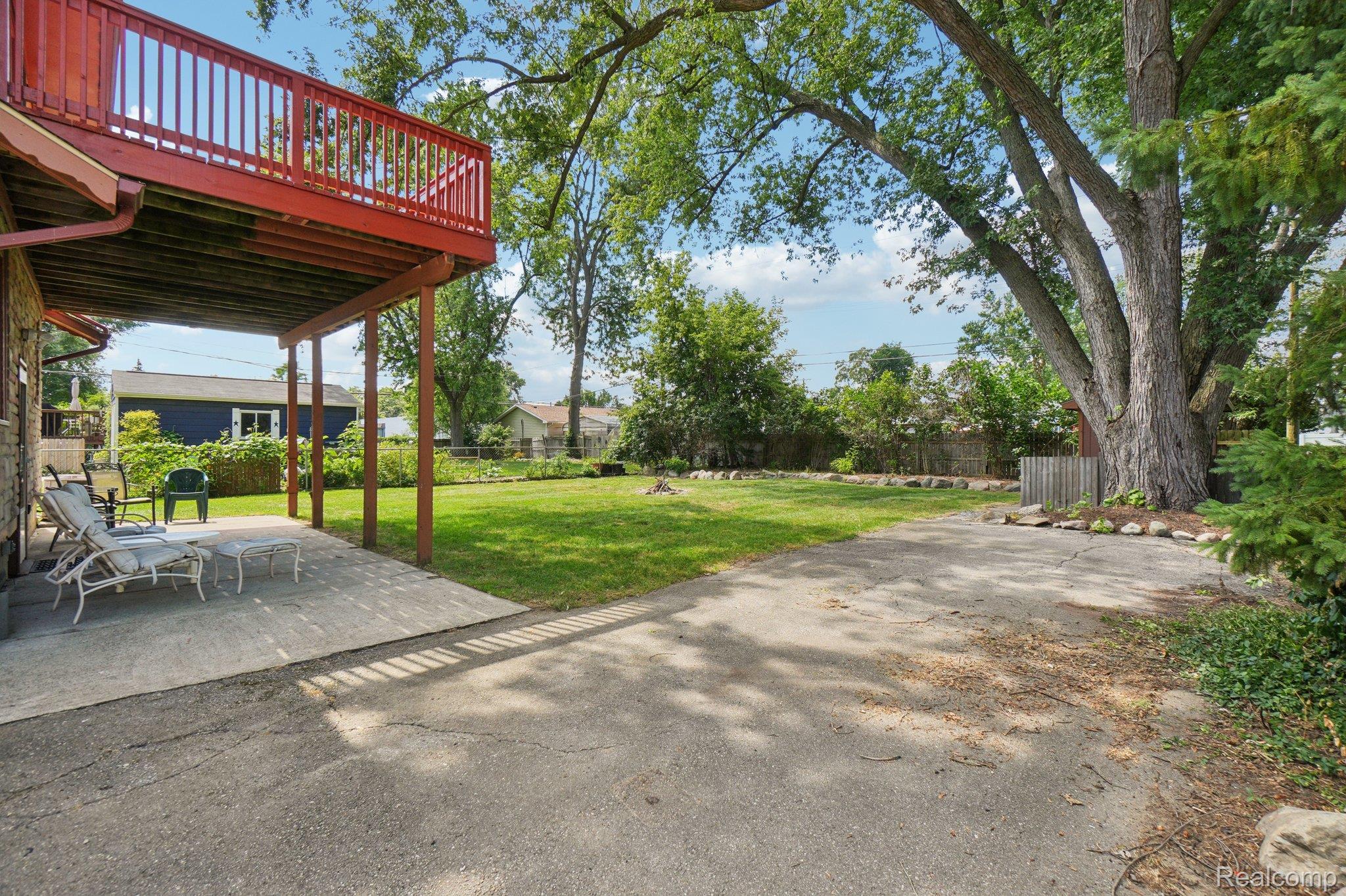 33 Goldner Avenue