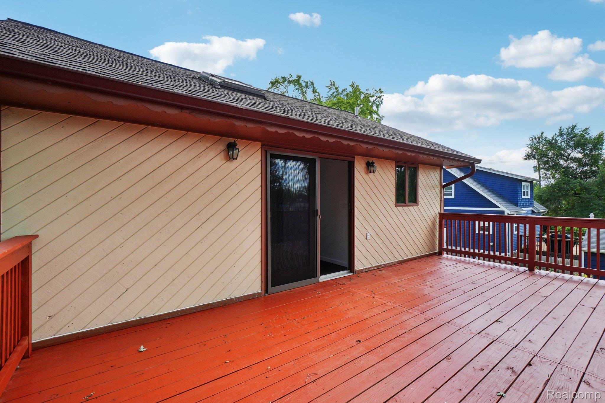 33 Goldner Avenue