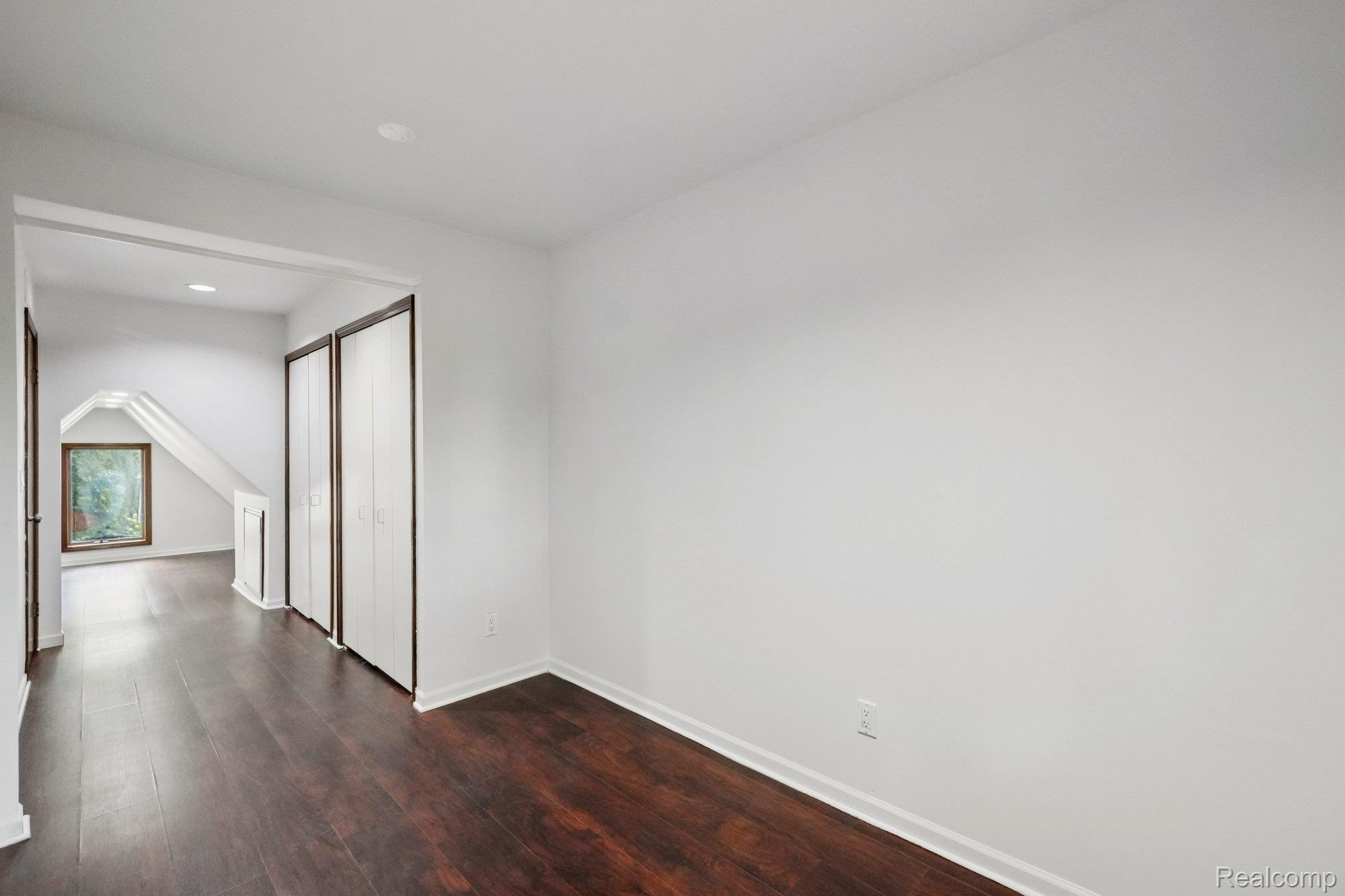 33 Goldner Avenue