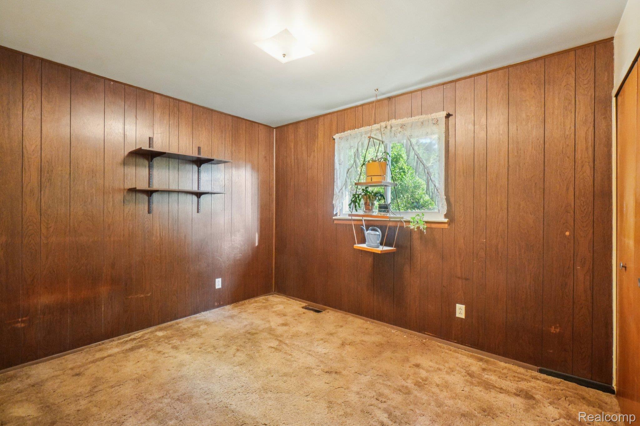 683 Clara Avenue