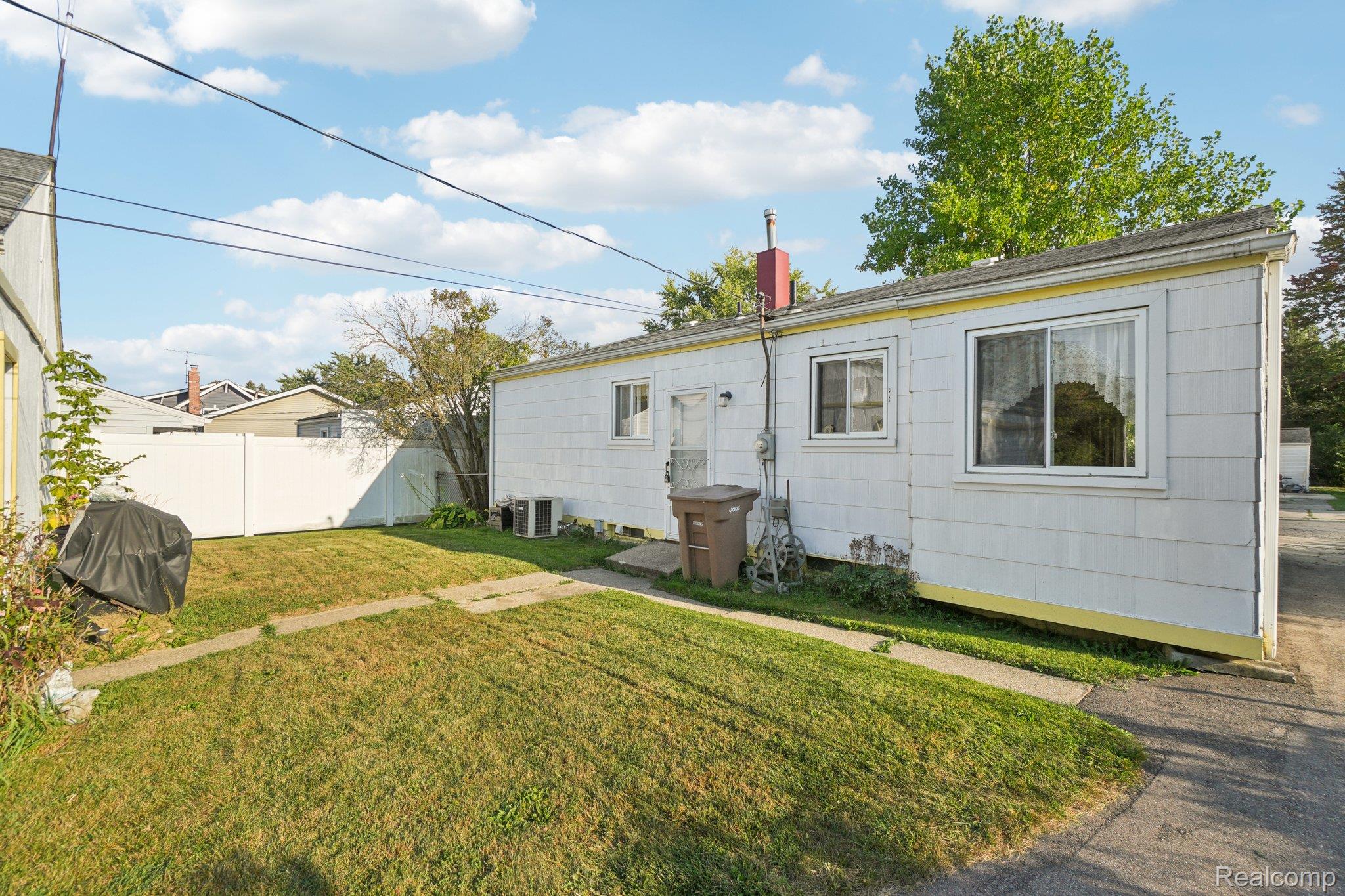 683 Clara Avenue