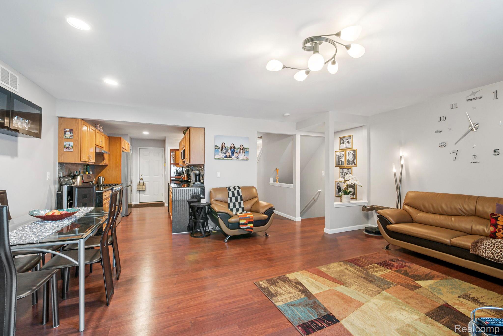 1295 Edelweiss Lane