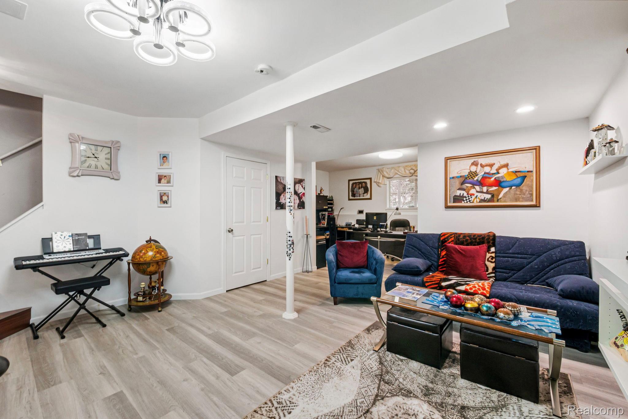 1295 Edelweiss Lane