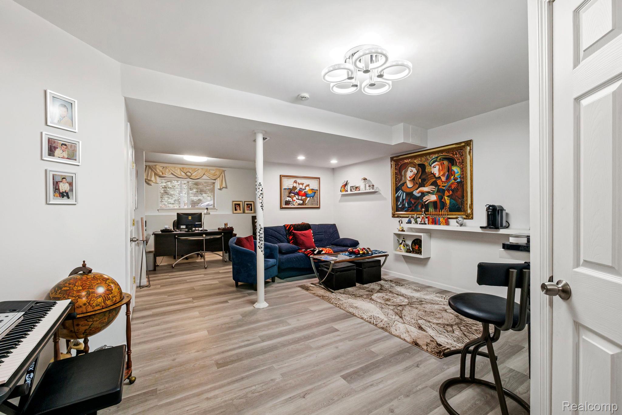 1295 Edelweiss Lane