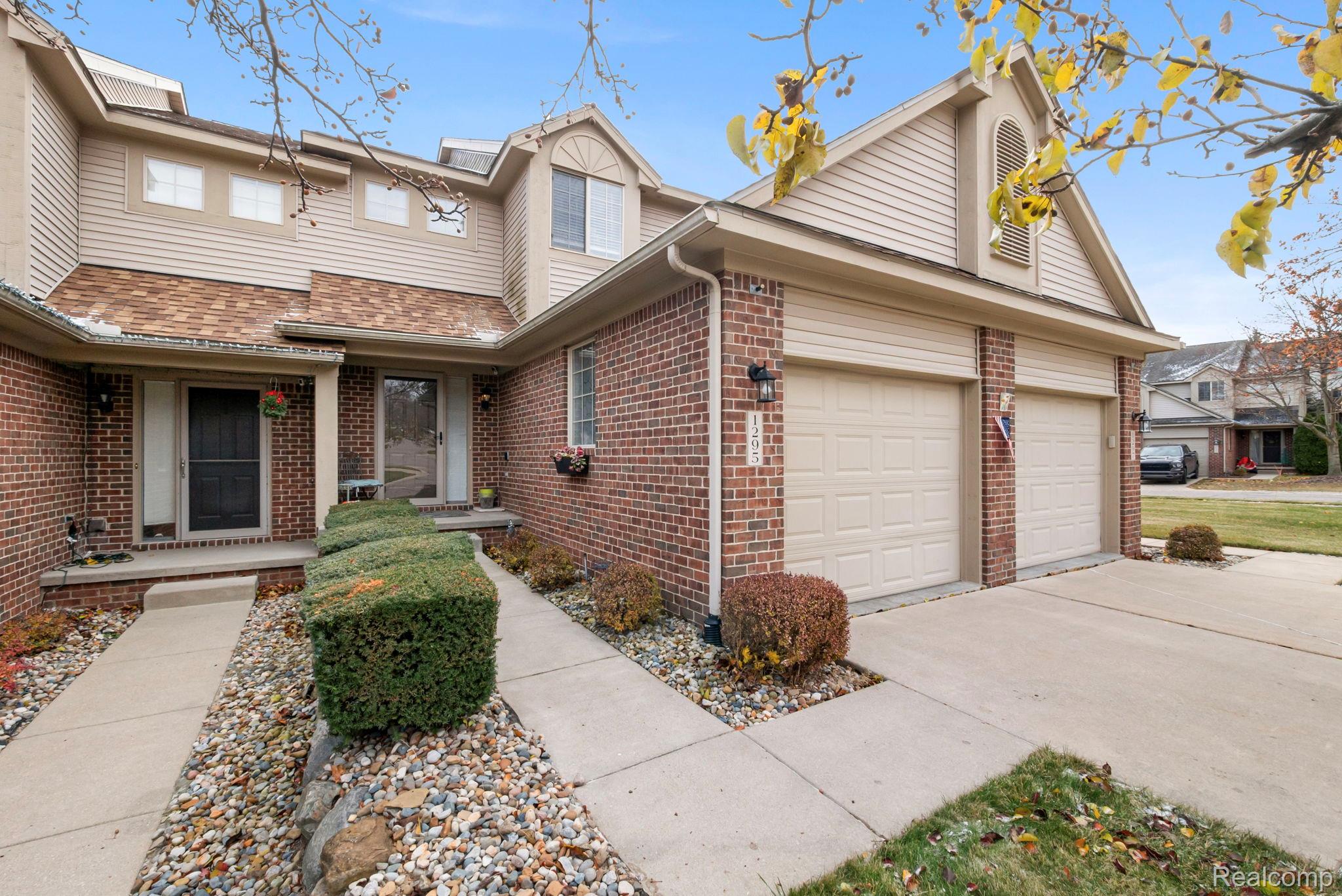 1295 Edelweiss Lane