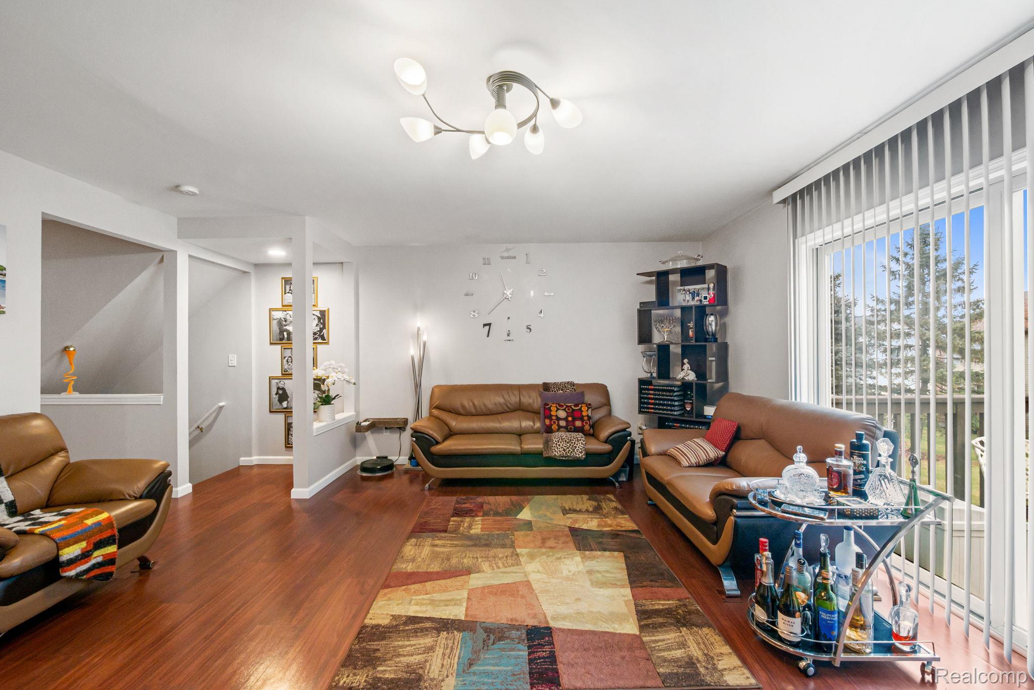1295 Edelweiss Lane
