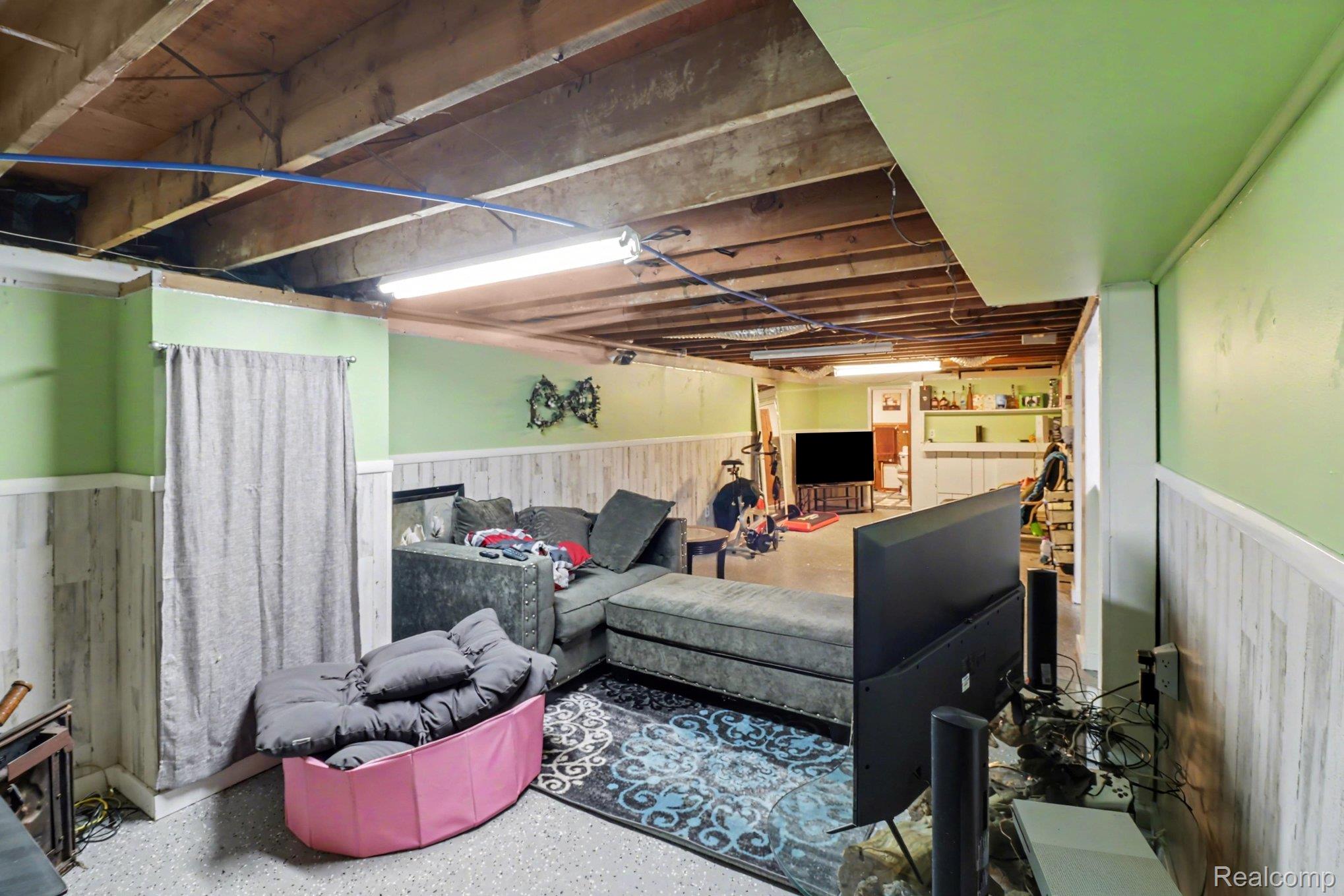 845 Crescent Lake Road