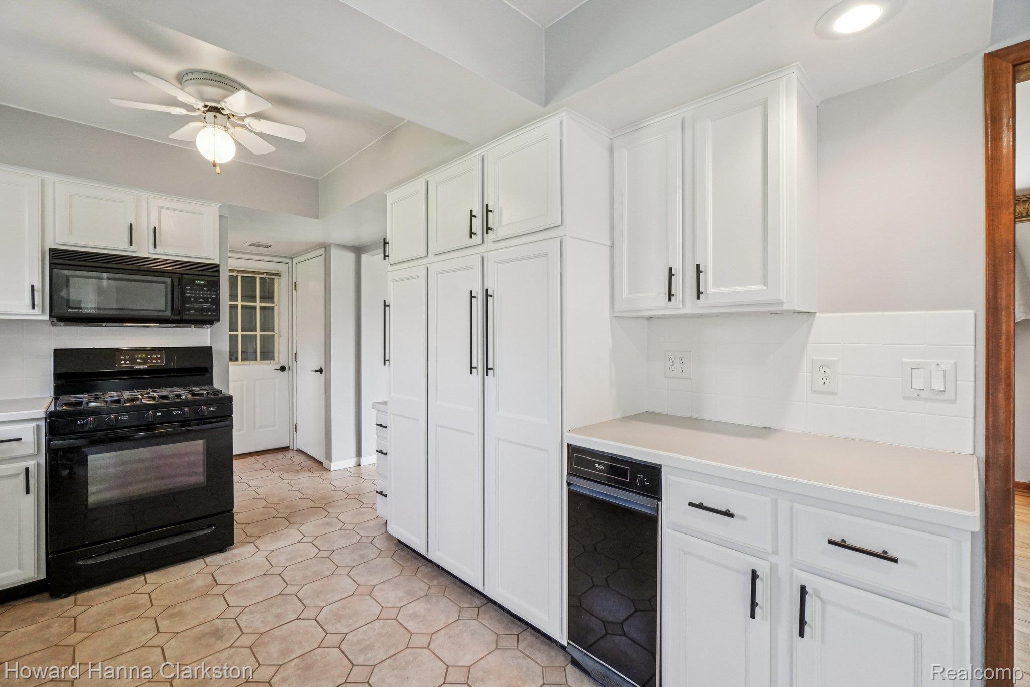 149 N Williams Lake Road