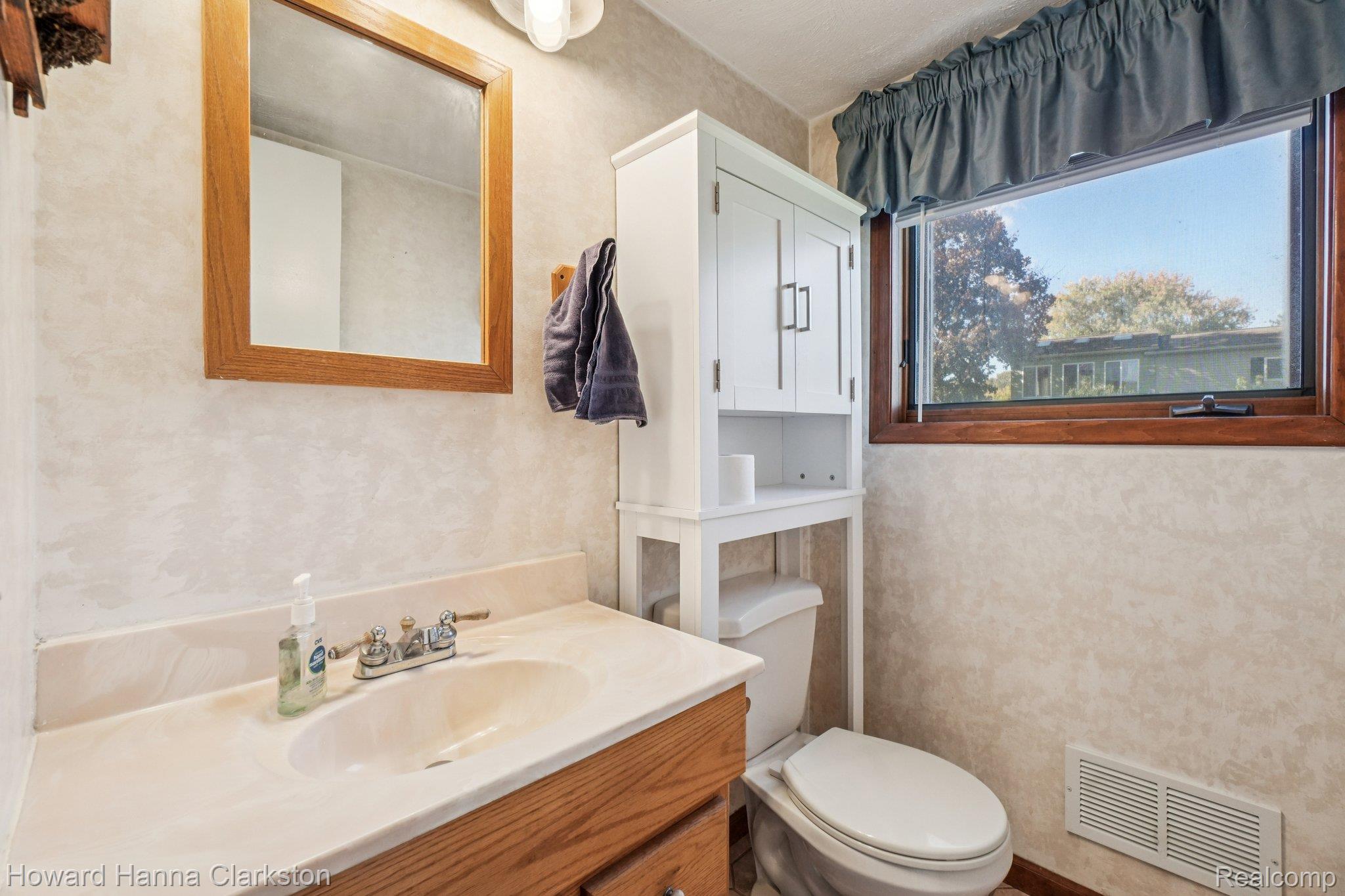 149 N Williams Lake Road