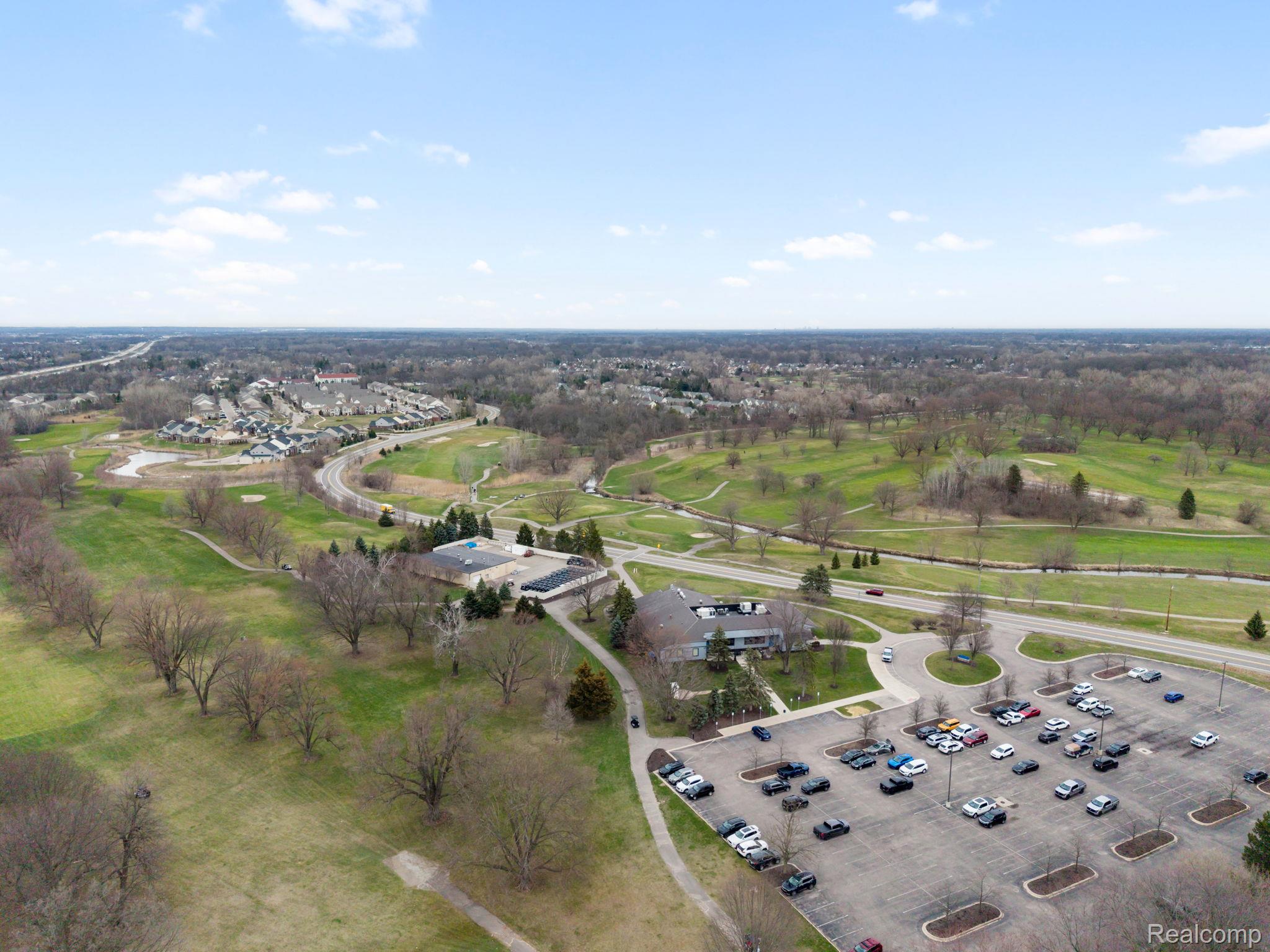 2495 Knollwood Drive