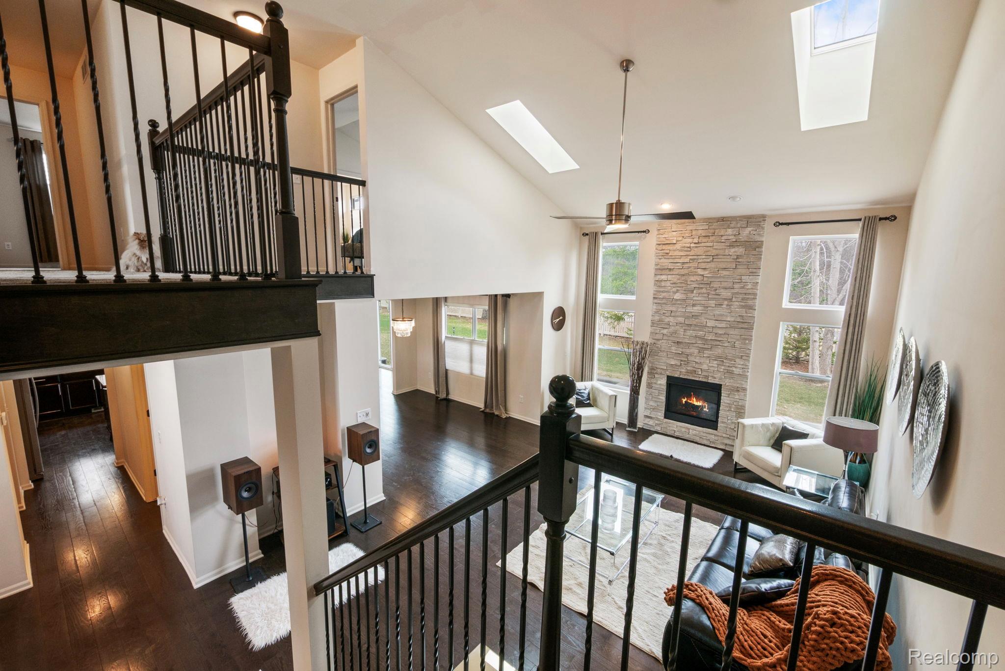 2495 Knollwood Drive