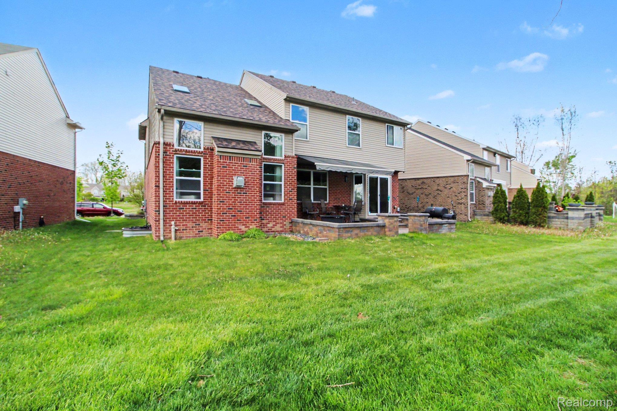 2495 Knollwood Drive