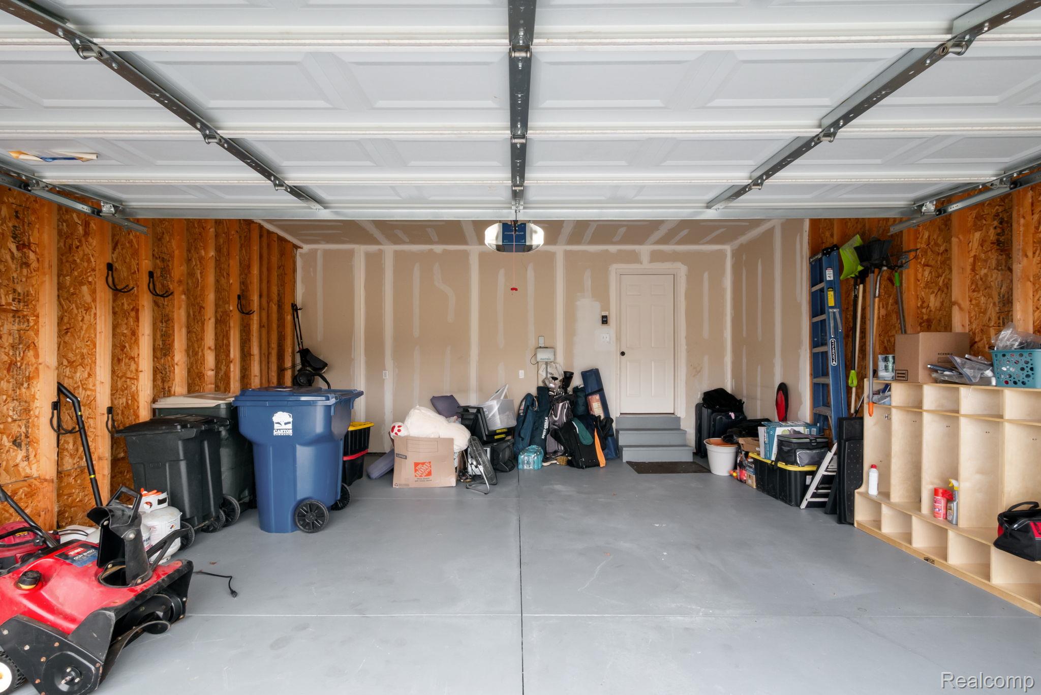 2495 Knollwood Drive