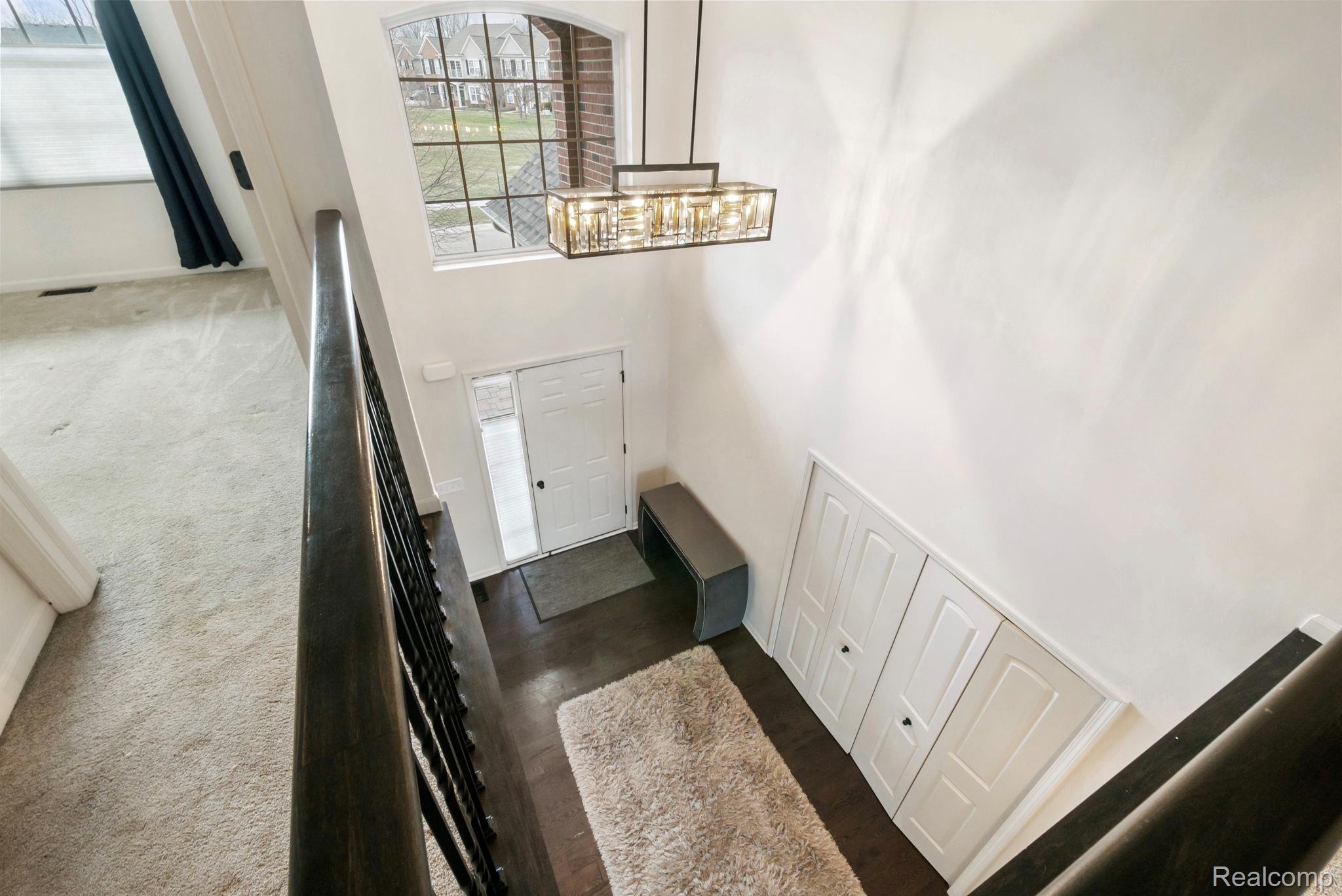 2495 Knollwood Drive