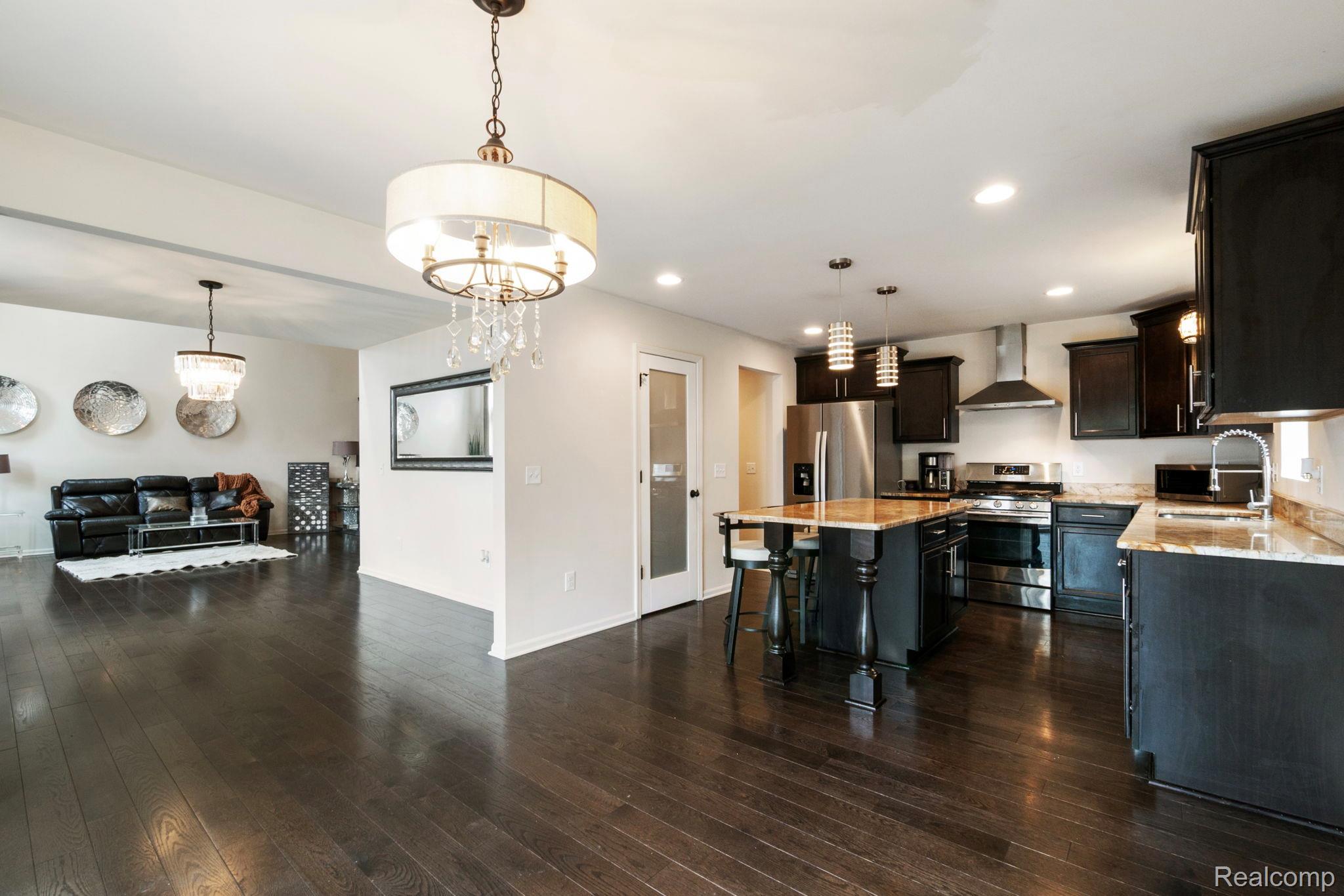 2495 Knollwood Drive
