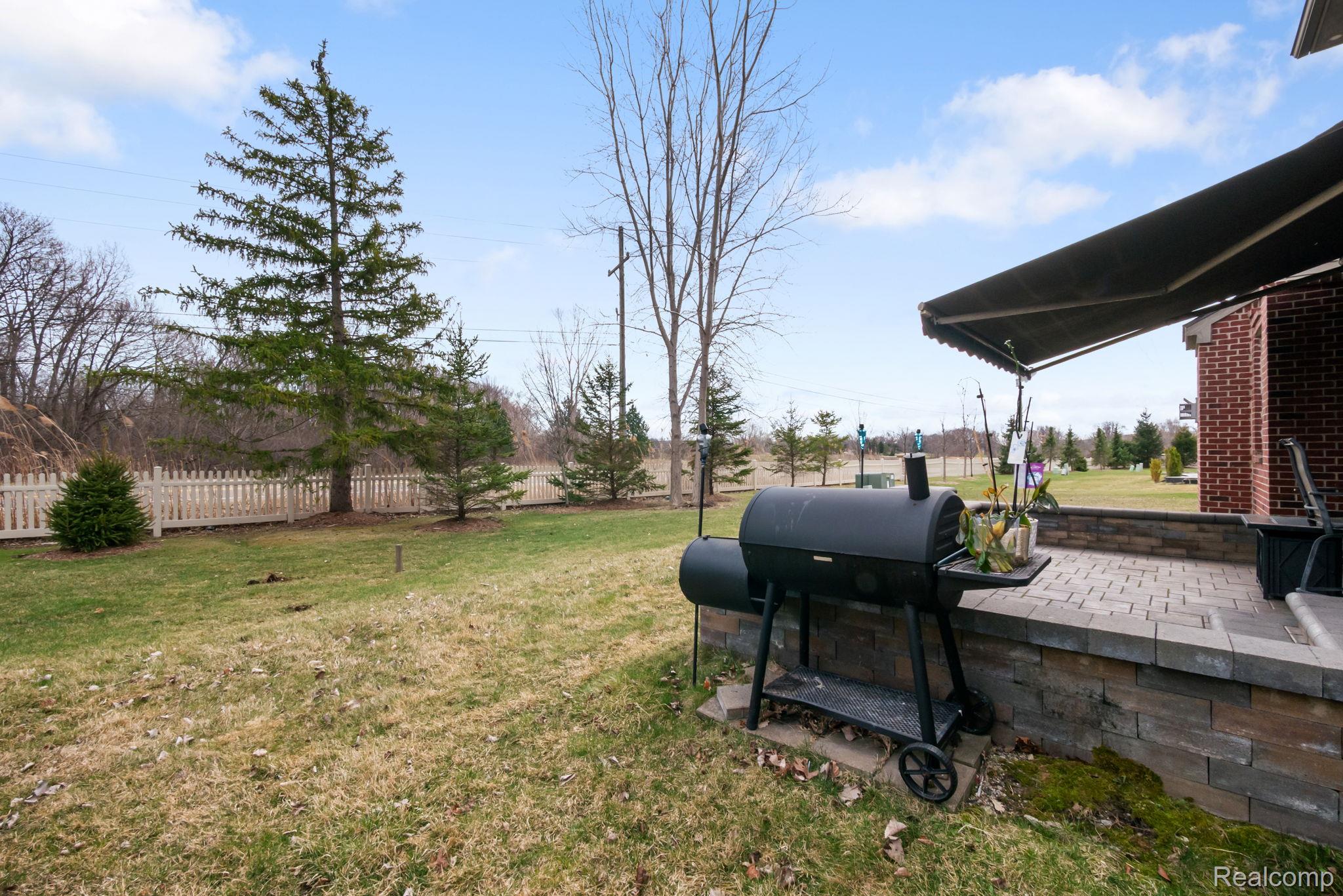 2495 Knollwood Drive