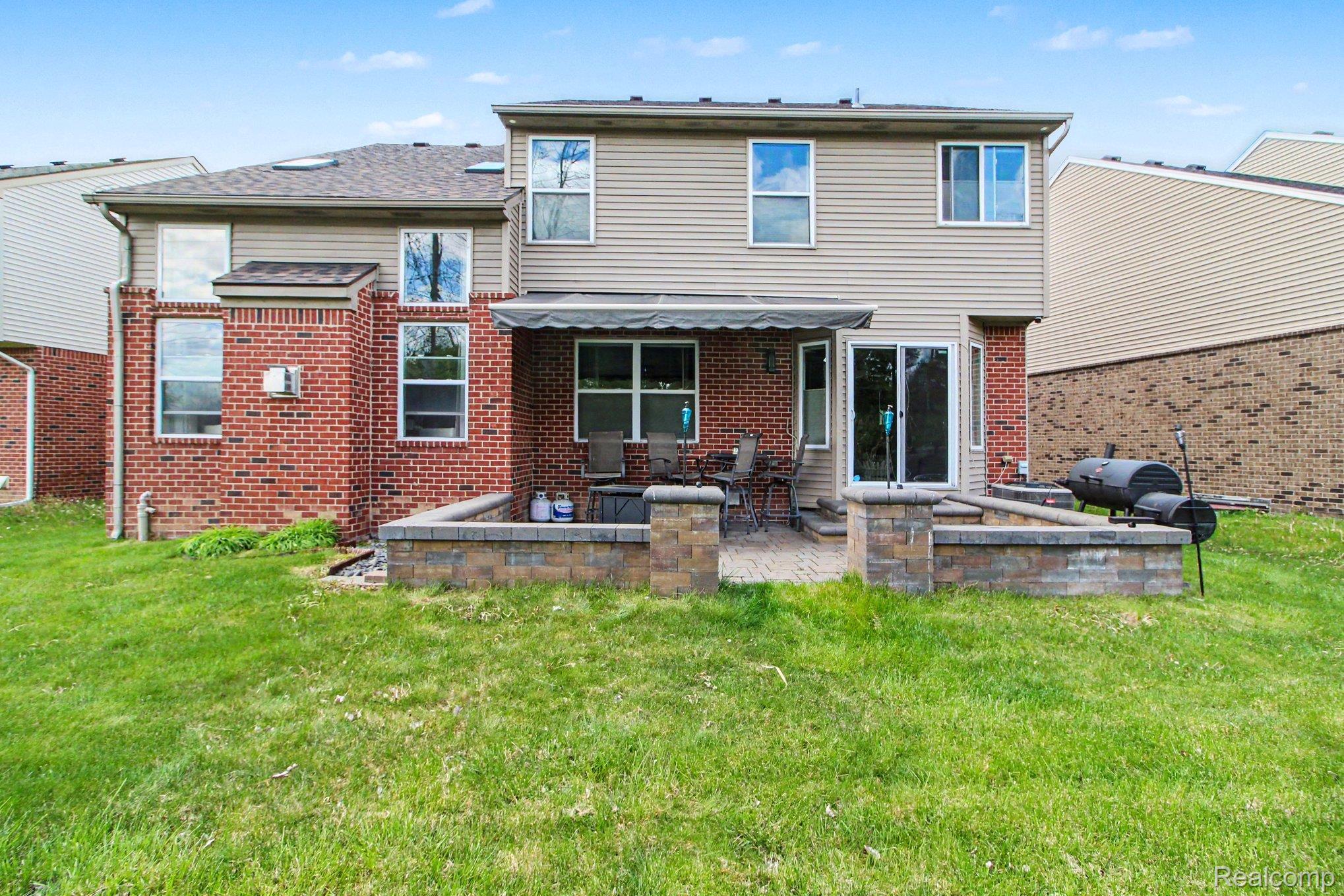 2495 Knollwood Drive